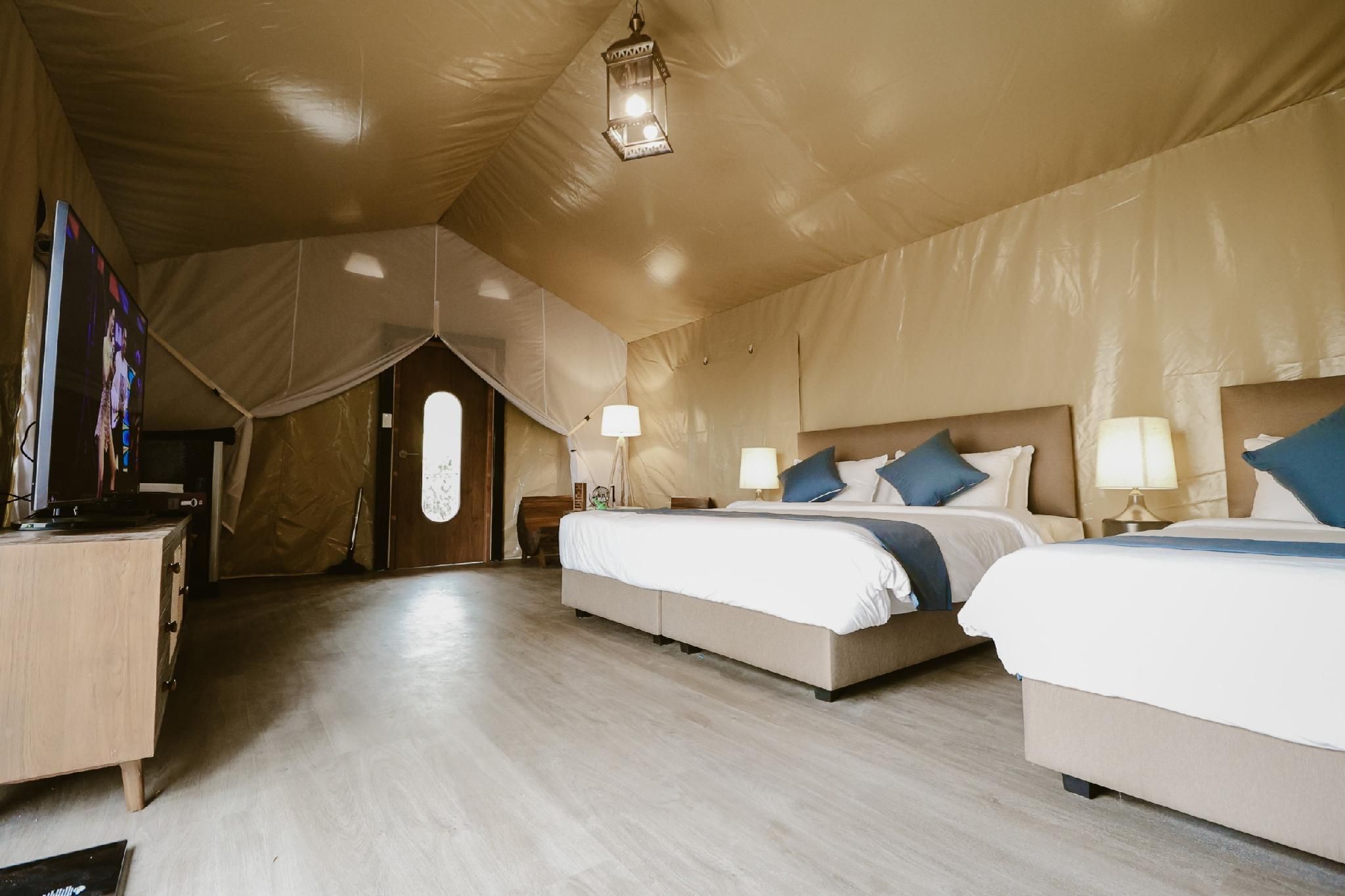 Tent Room