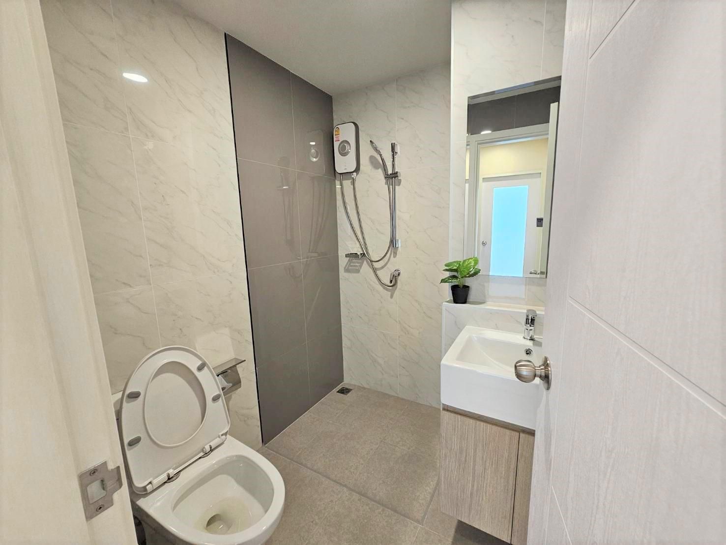 Serviced Apartment