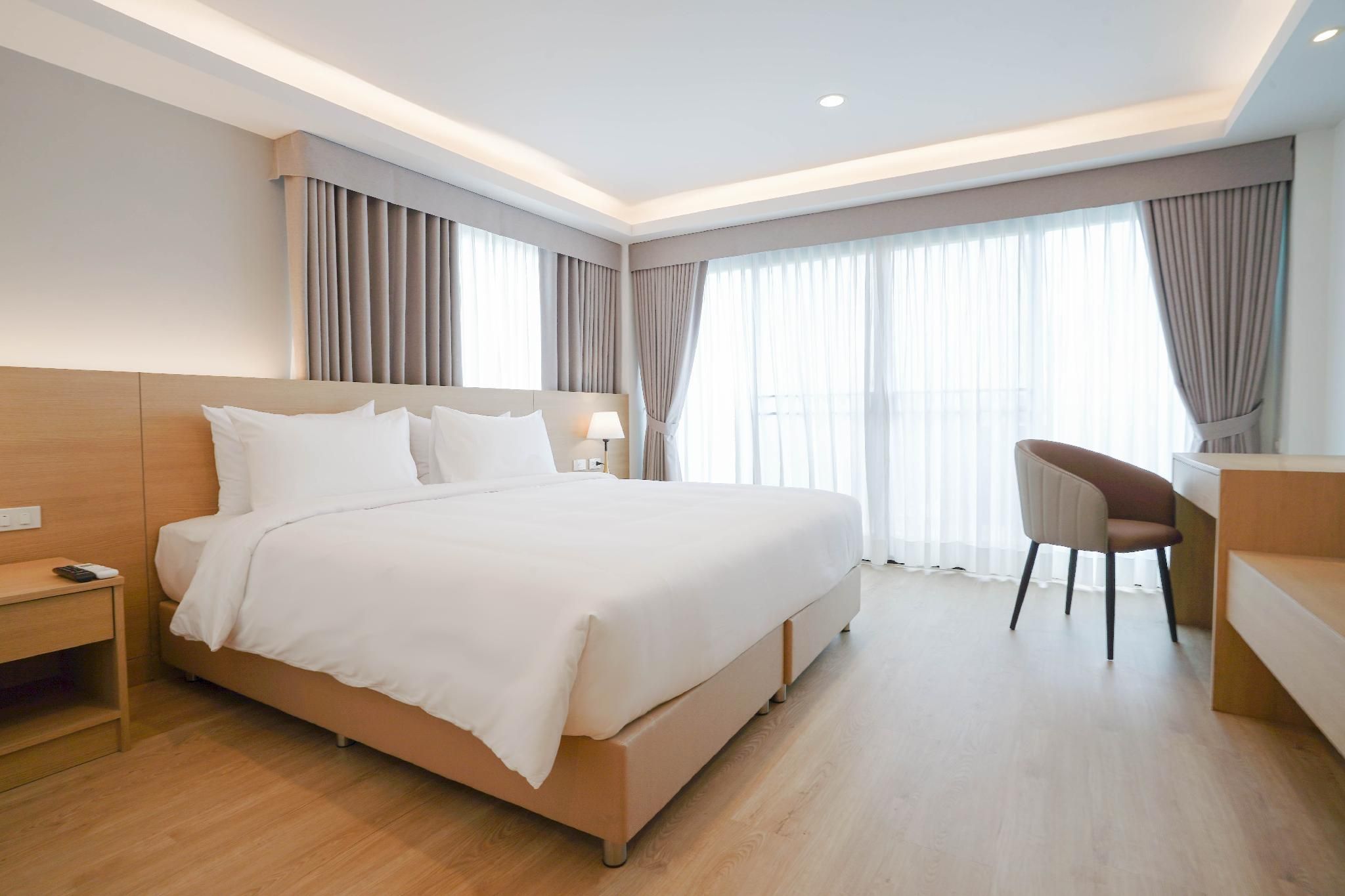 Standard Accessible Room