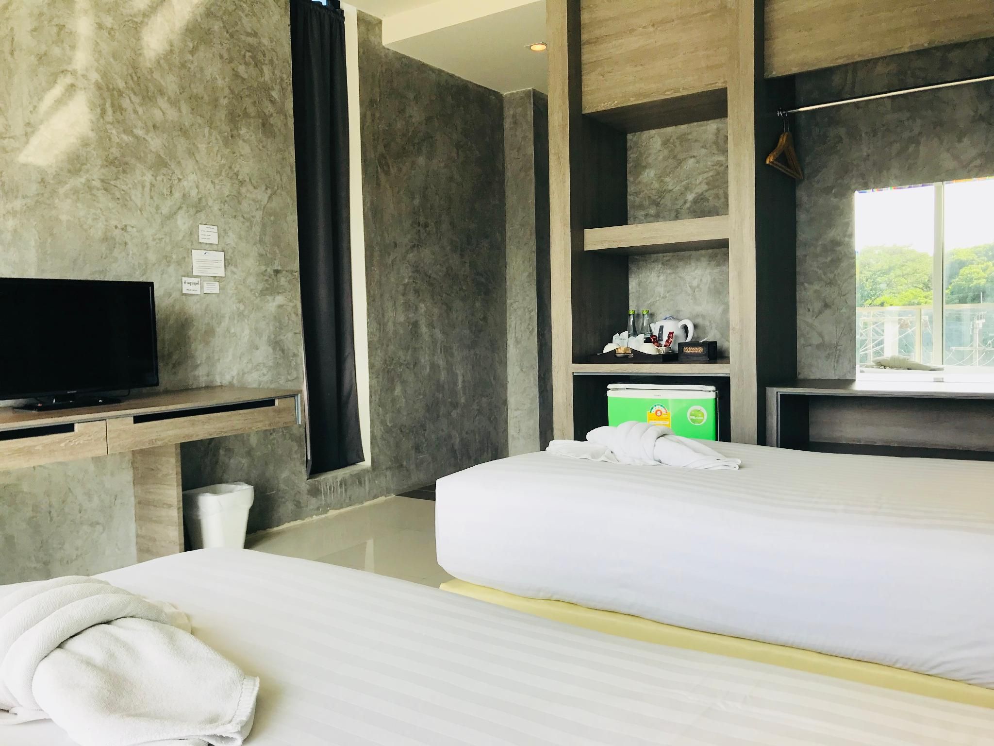 Deluxe Room with 2 Twin Beds