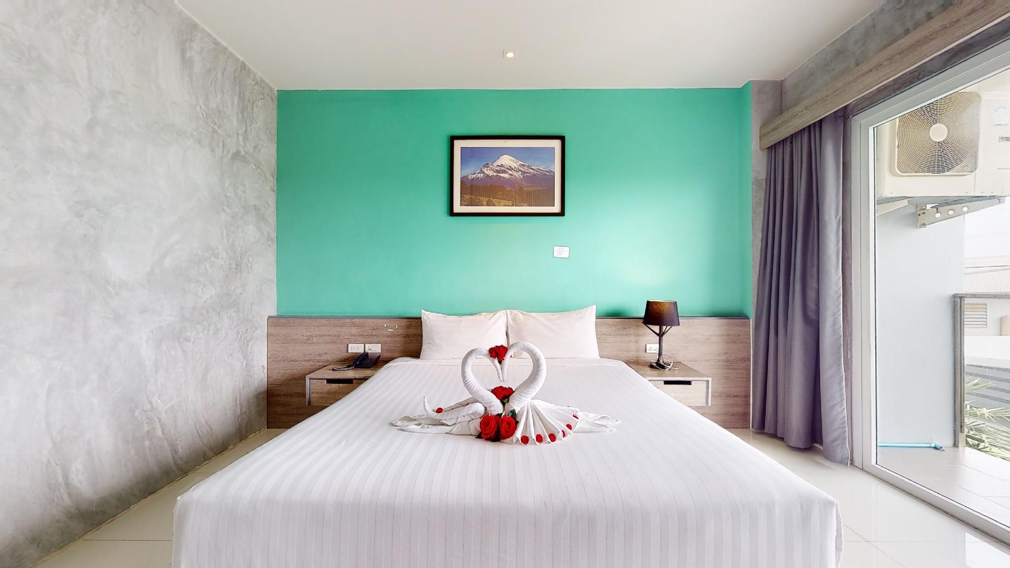 Superior Room with King Bed