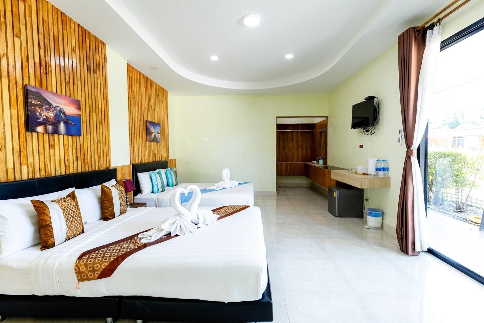 Standard Queen Room with Two Queen Beds