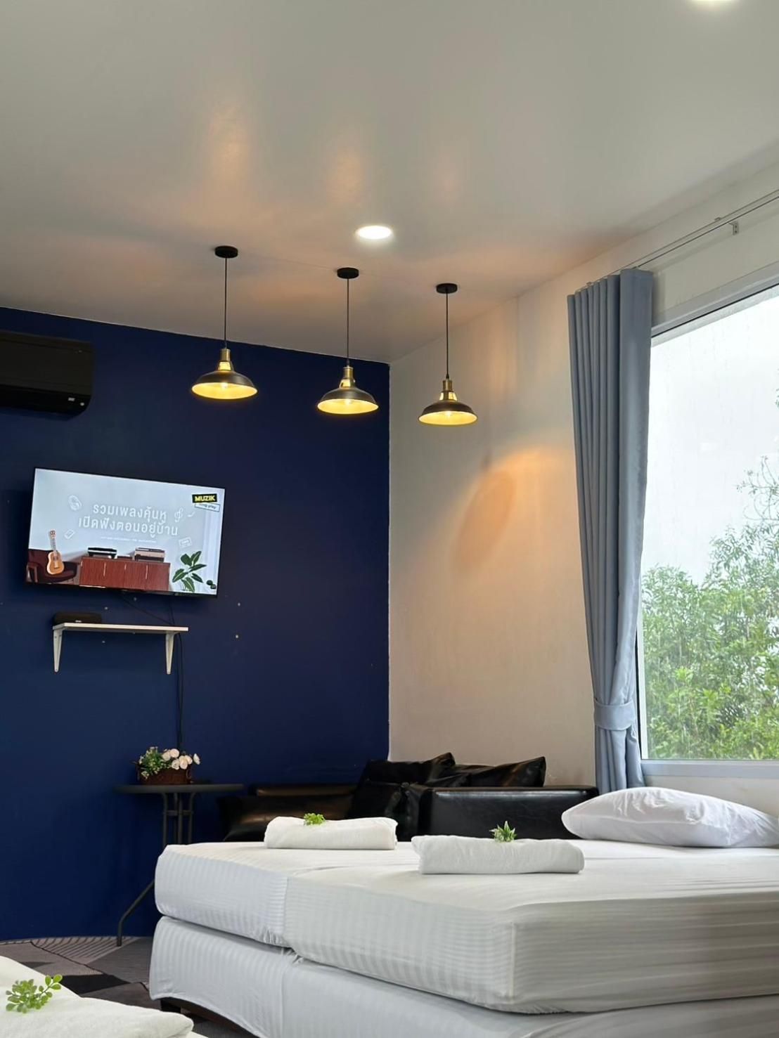 Villa with Garden View
