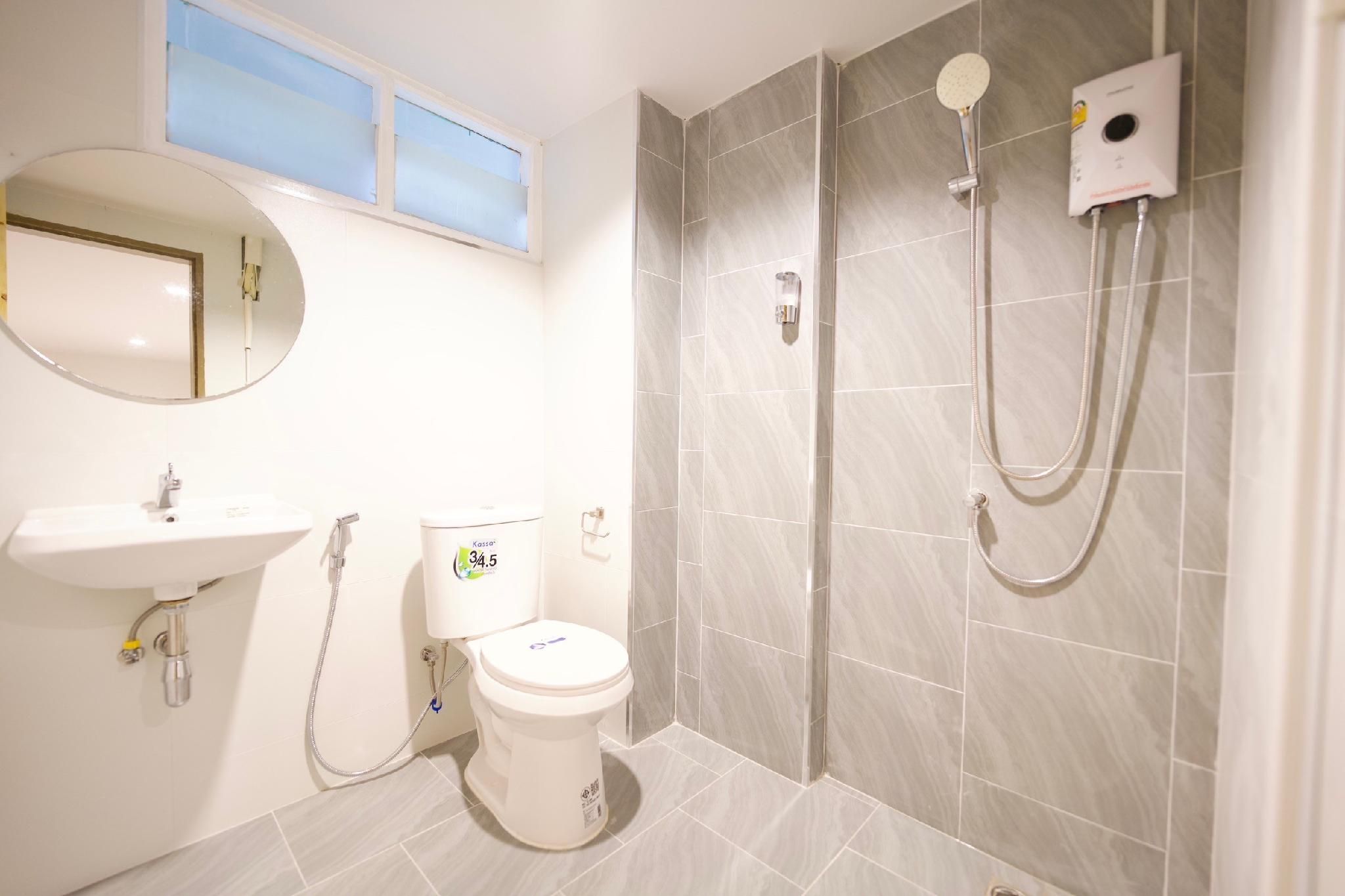 Little Rooms ลิ้ตเติ้ล รูมส์ Double Room 3