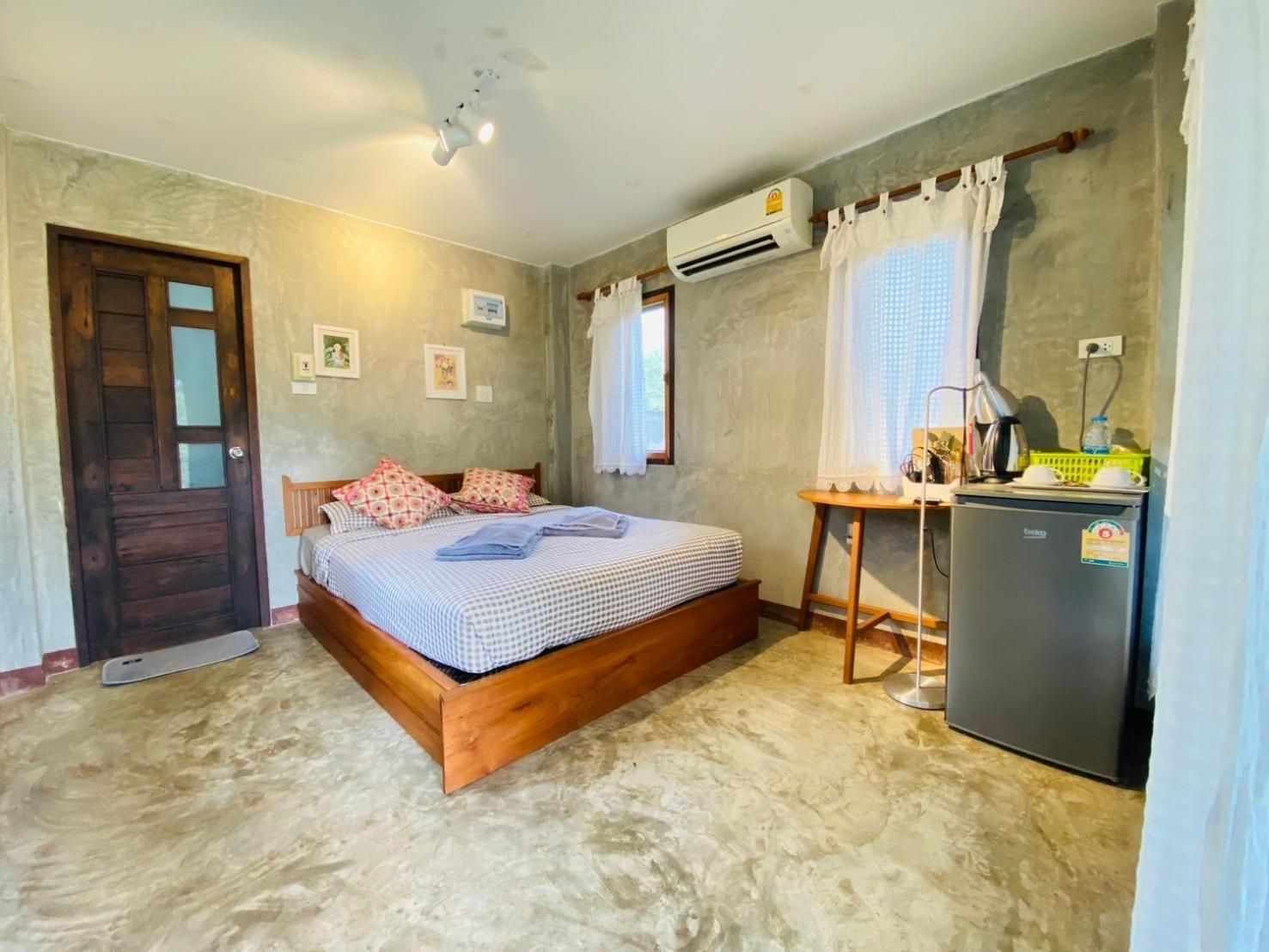 Deluxe Double Room with River View