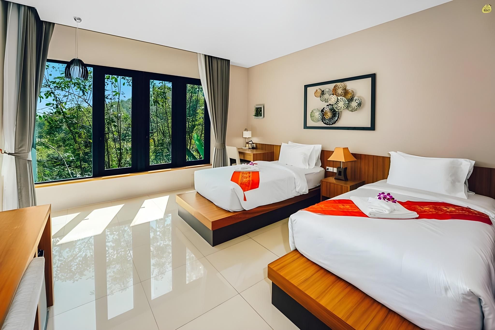 Mountain Grand Deluxe Room