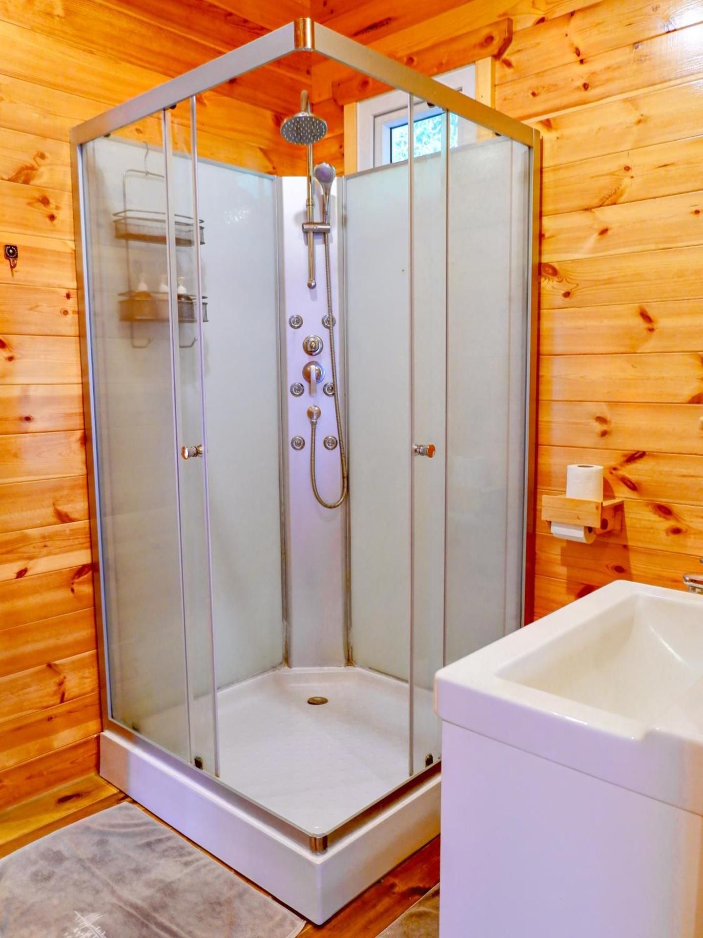 Deluxe double or twin pool access