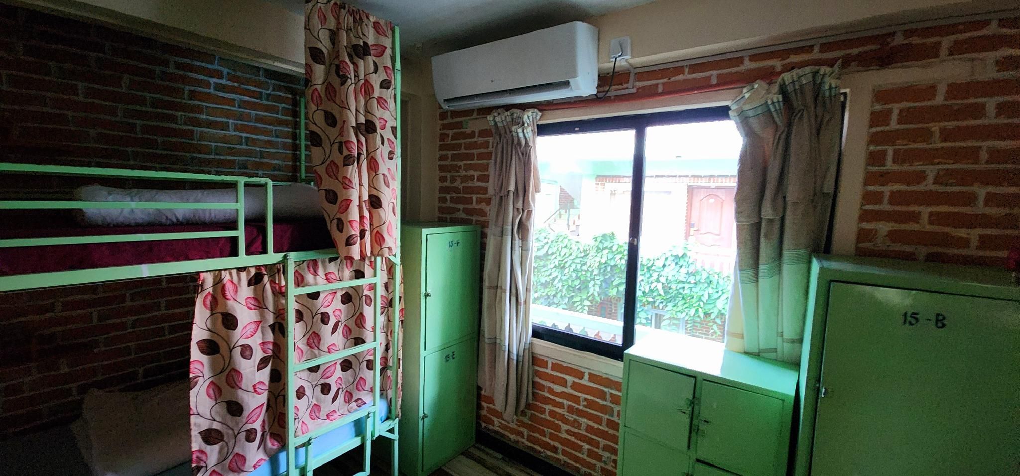 Dorm Premium Mix 6 Sharing