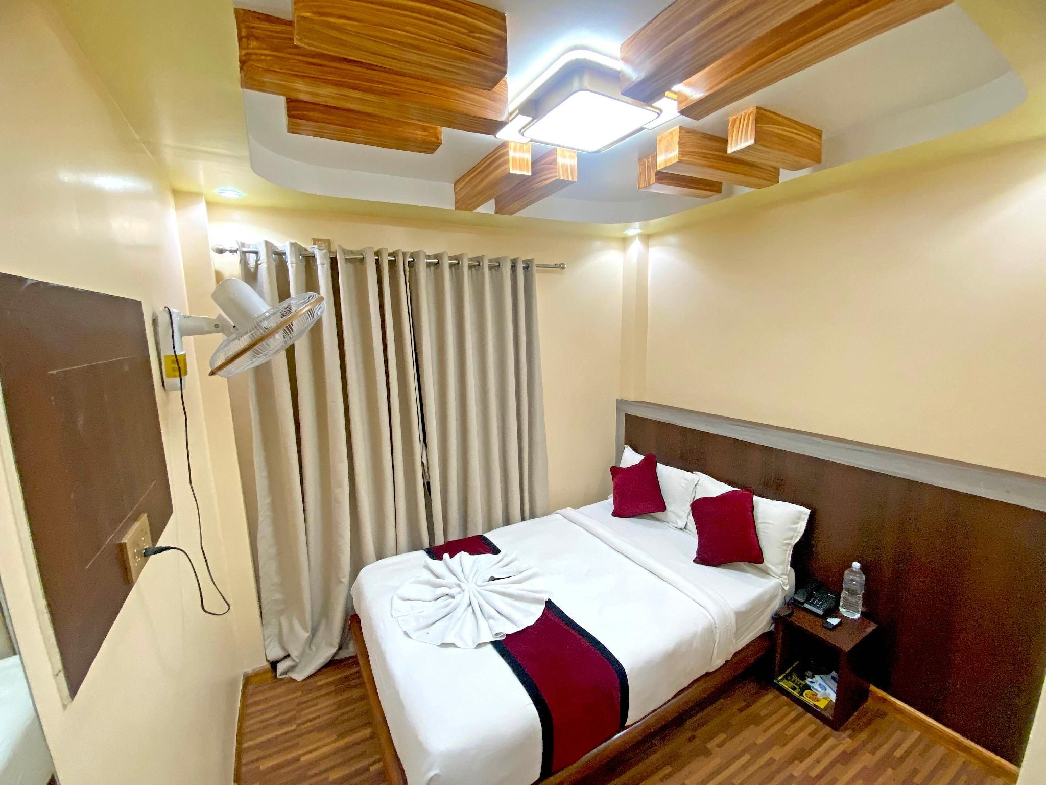 Hotel FIve Season Inn Superior Double Room