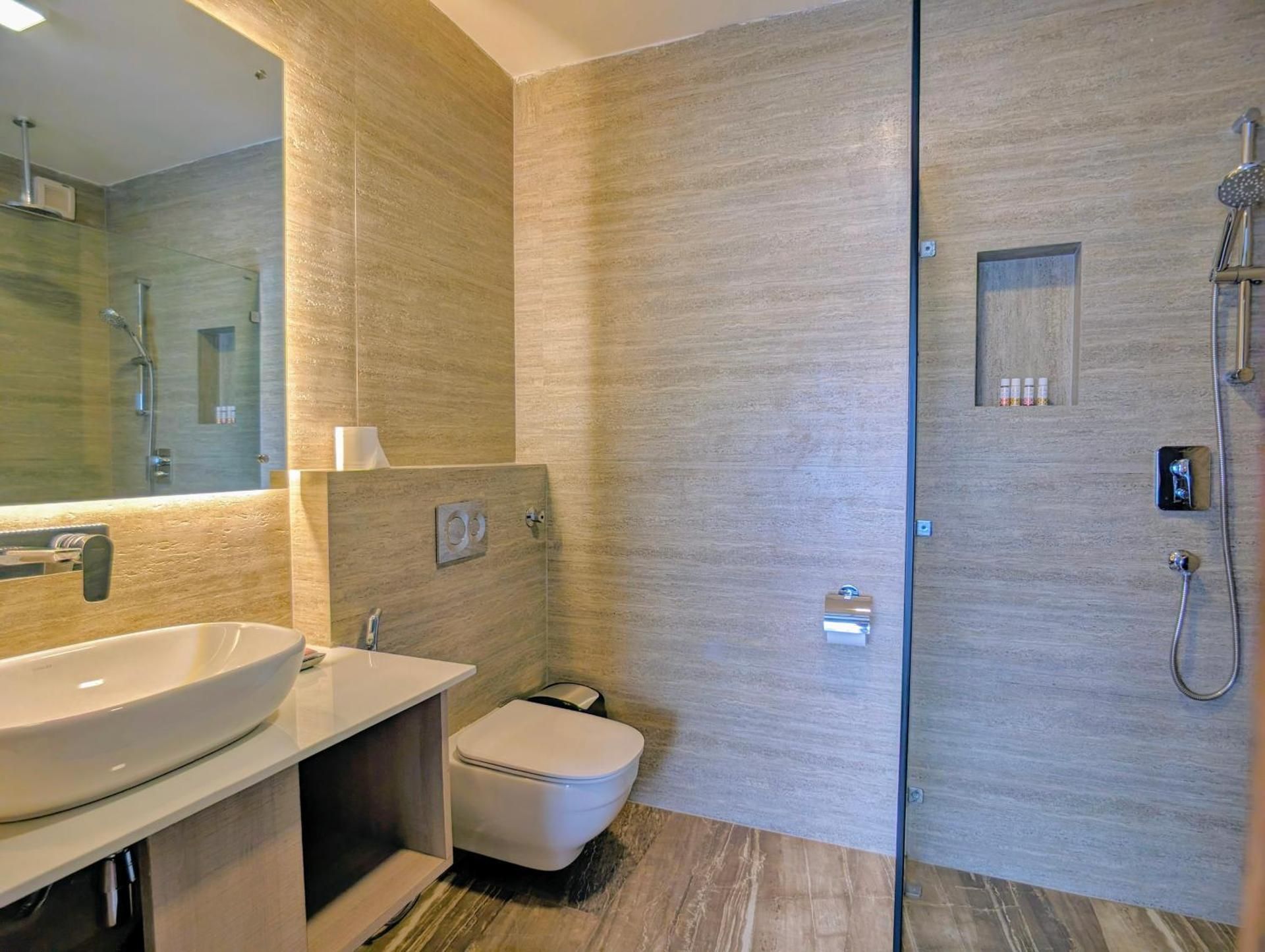 Uma Residence and Suites Junior Suite 2