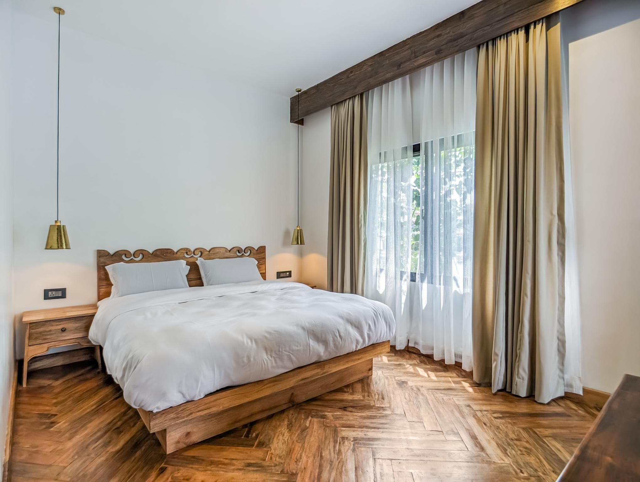 Suite with Pool View