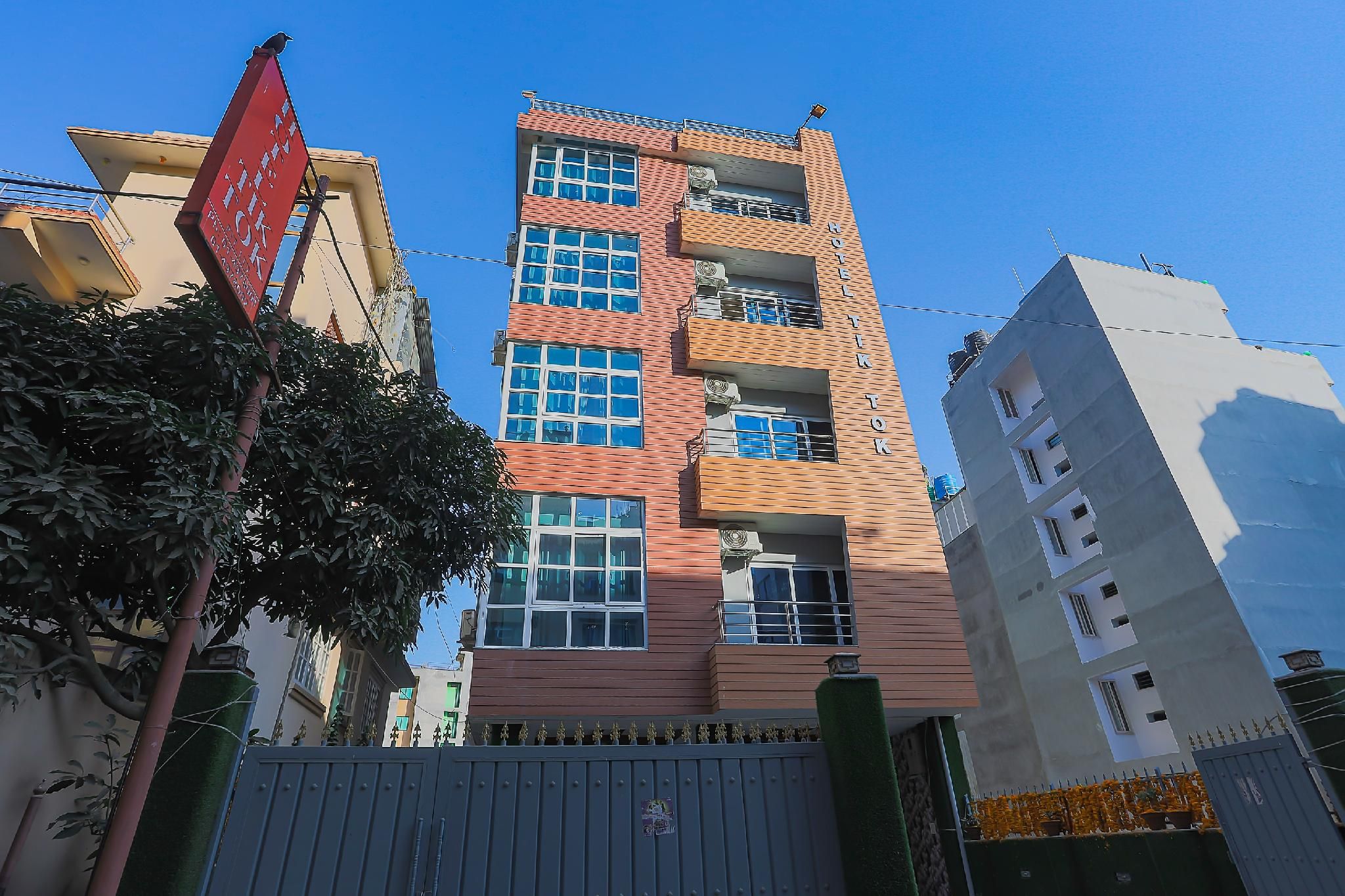 102124c4bc3ec80cb9b6a4559a6bef63