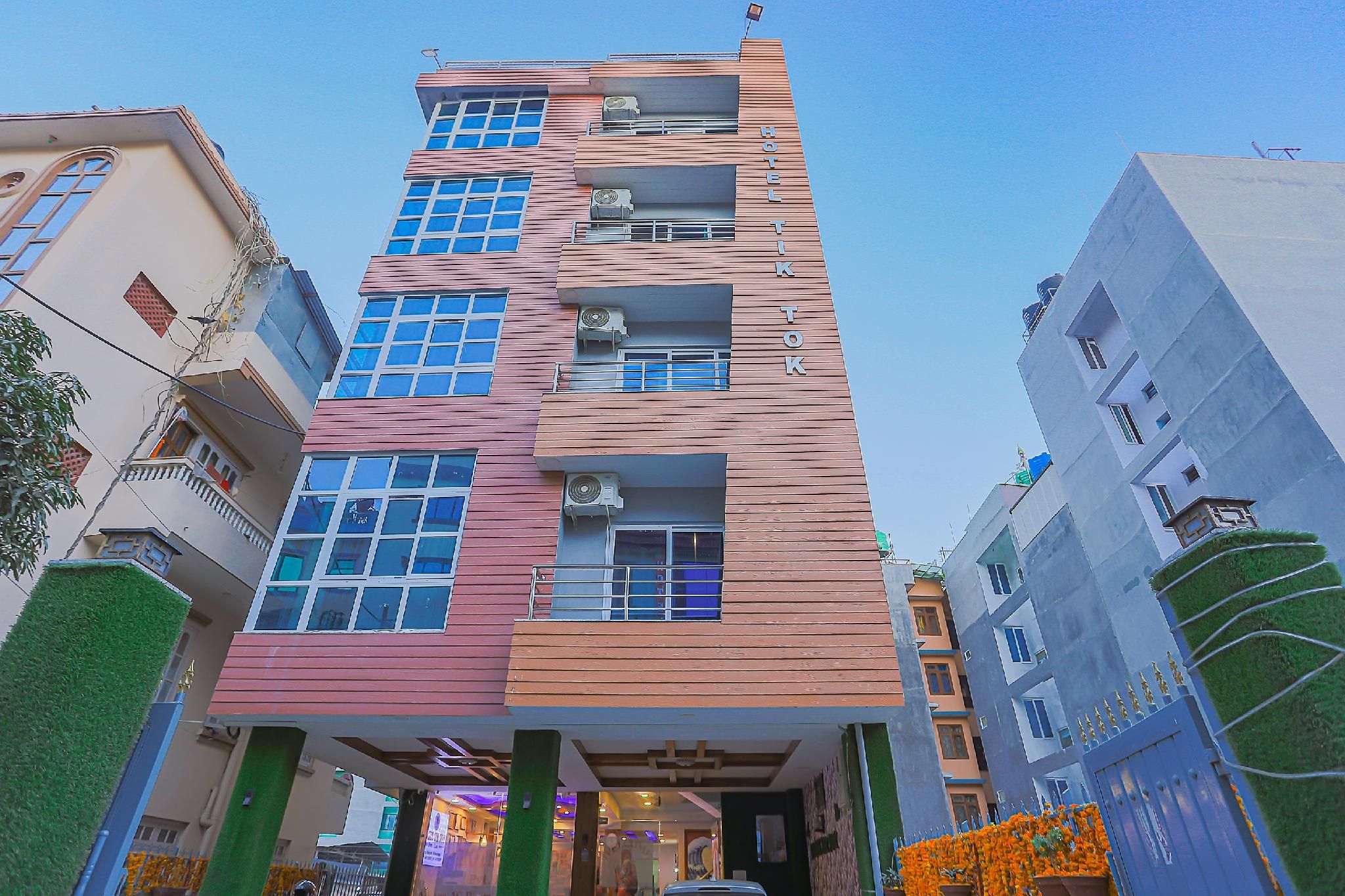 ce7d14d94b21d54180ff8ffc1c314bee