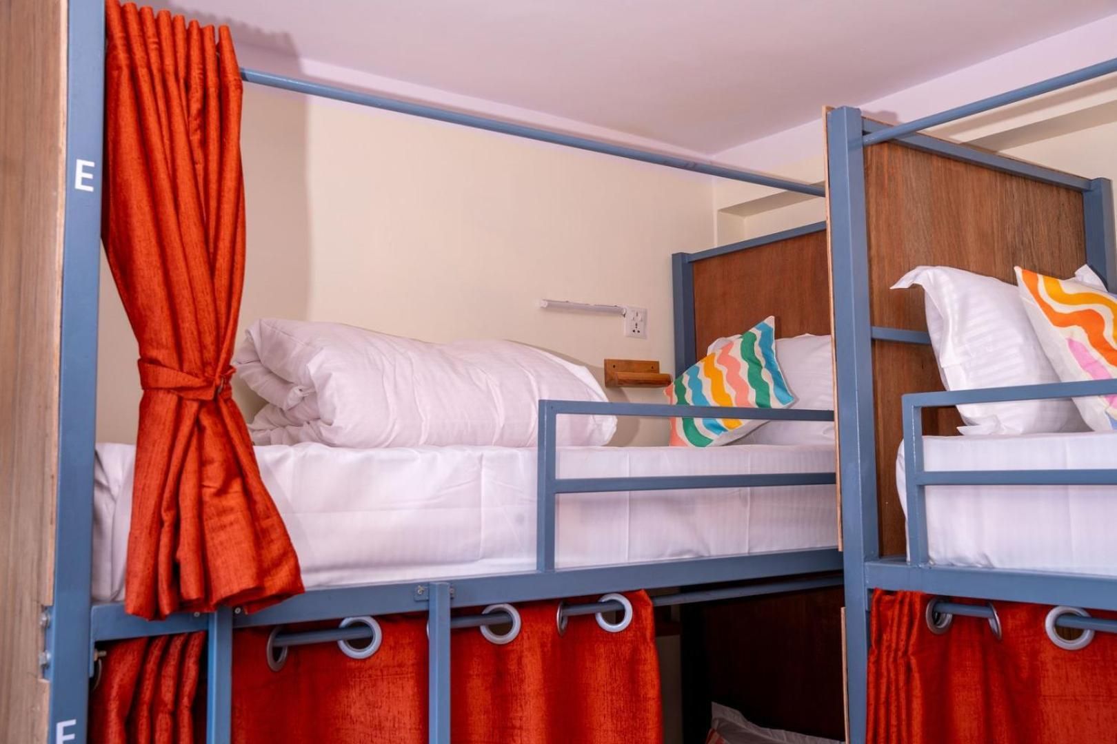 Bunk Bed in Mixed Dormitory Room