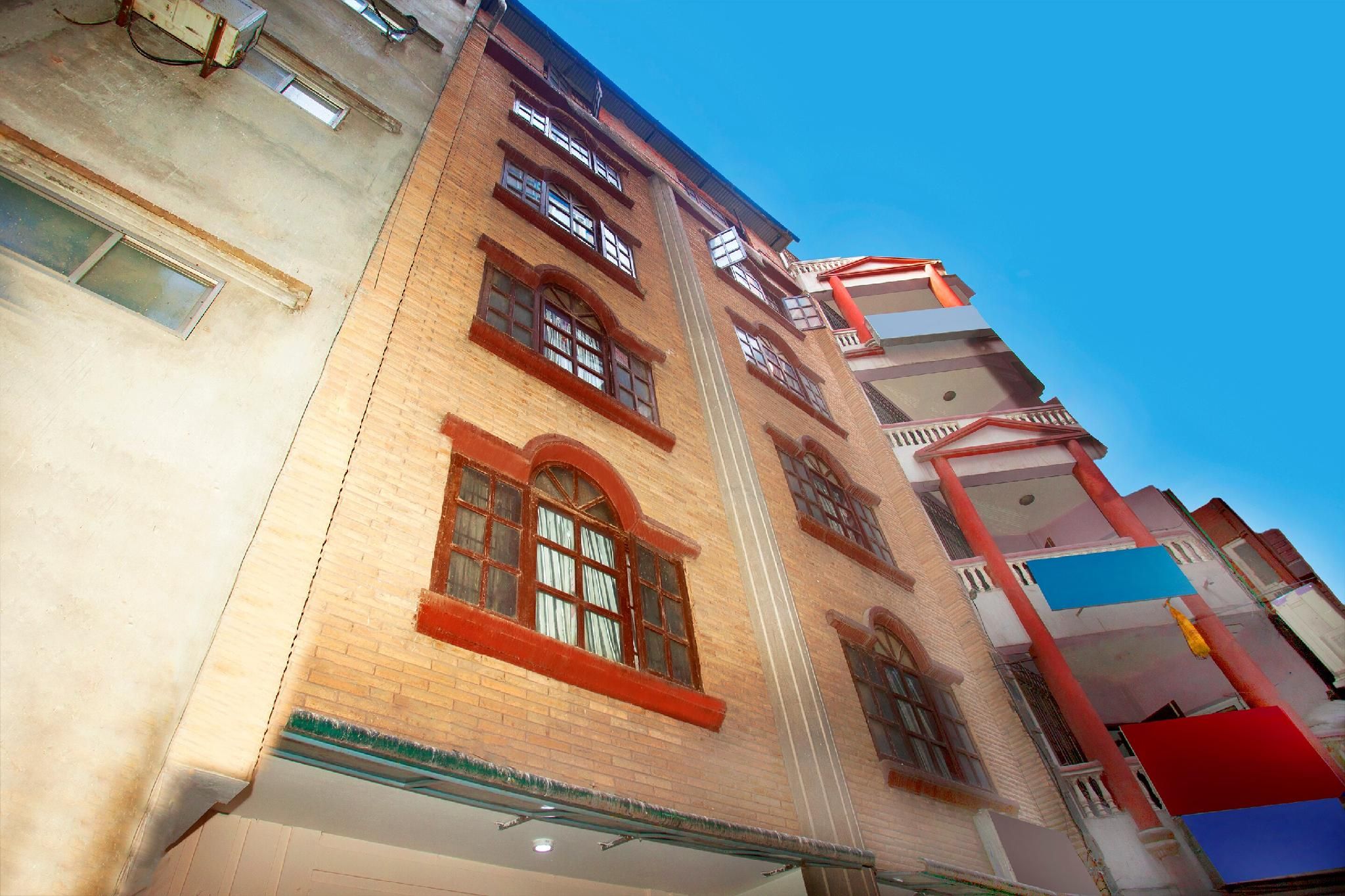 OYO 786 Hotel Shree Guru Annex