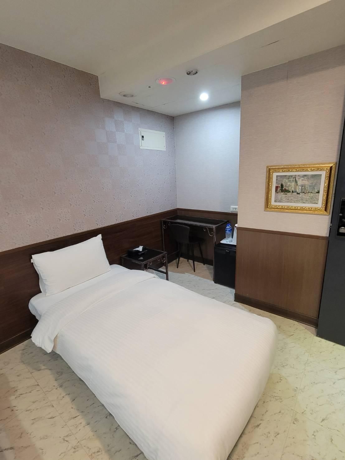 苓旅萬年-LIN INN Wan Nian Single Standard