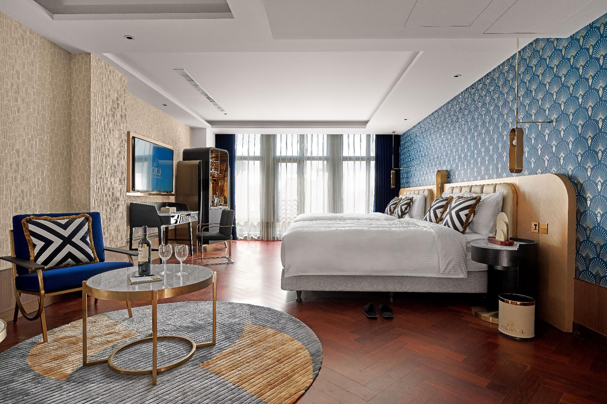 Deluxe City View Twin Bed Room