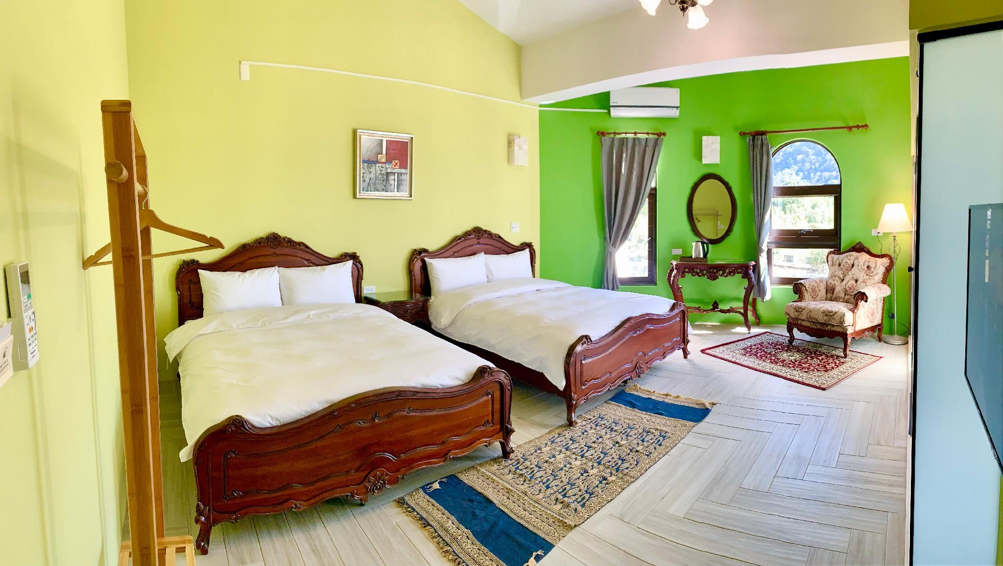 Deluxe Quadruple Room