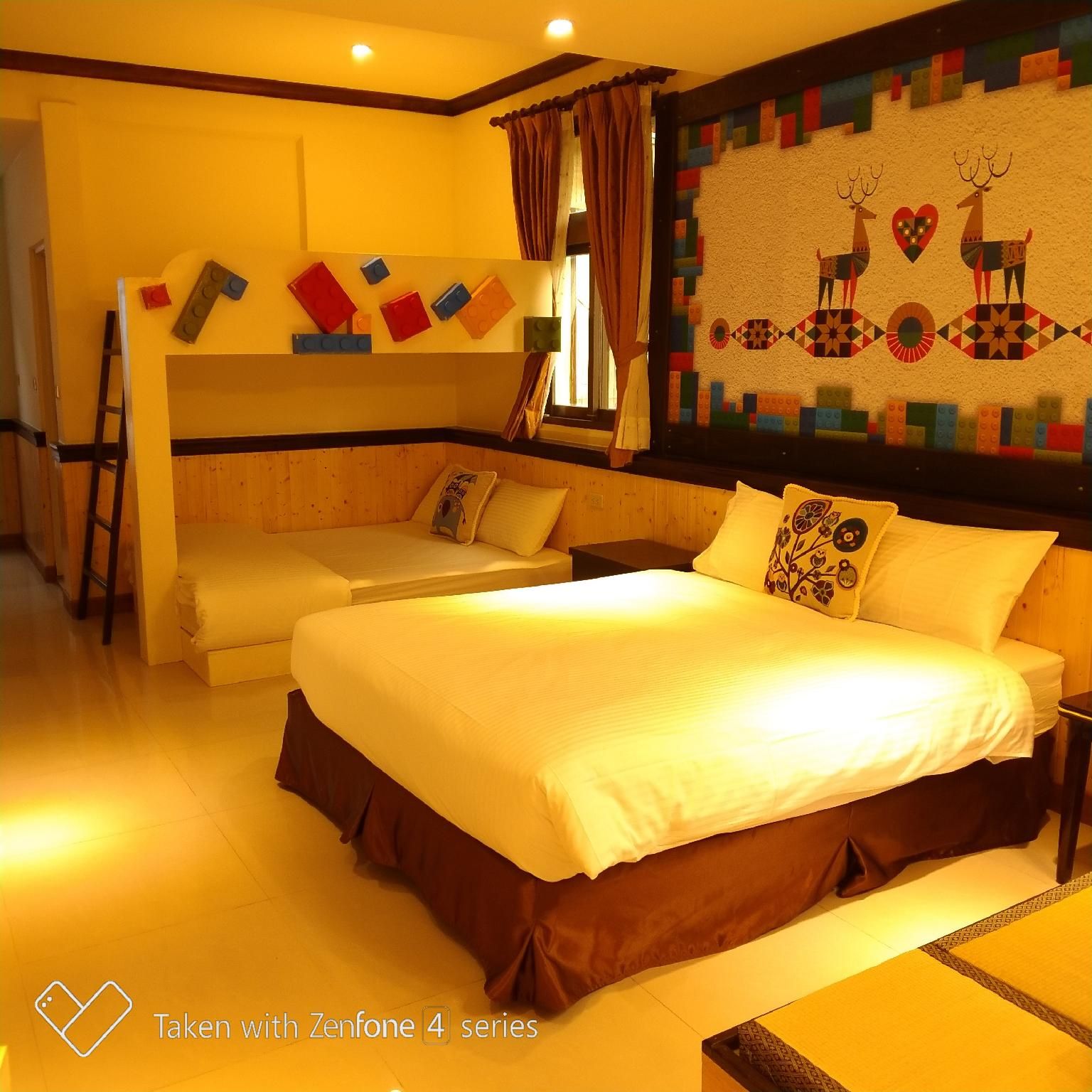 Twin Family Room