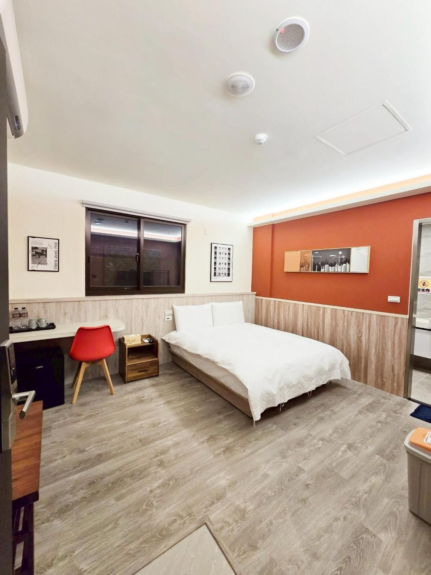 Double Room with Private Bathroom