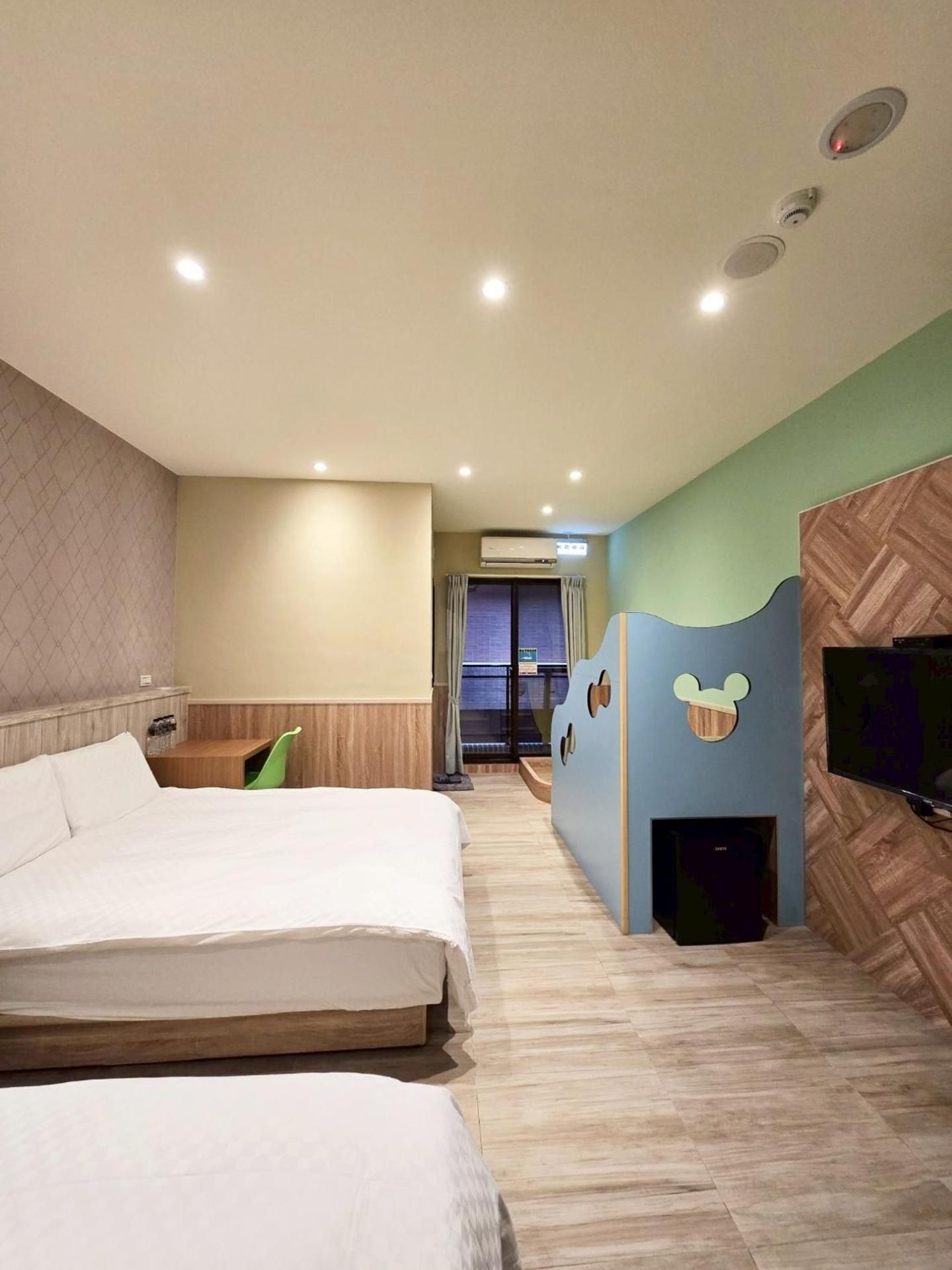 Quadruple Room with Balcony