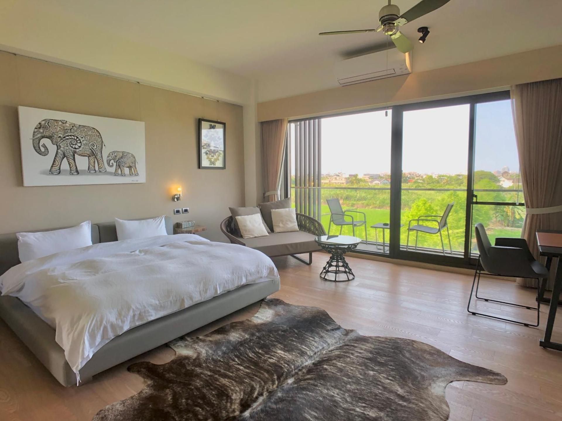 Classic Double Room with Balcony