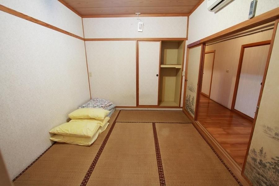 Japanese-Style Quadruple Room