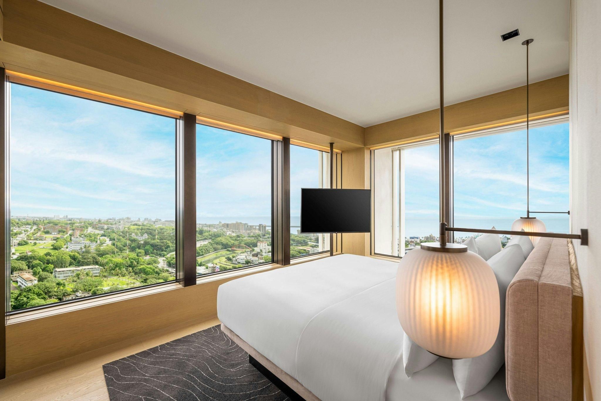 Deluxe Hot Spring Suite, 1 Bedroom Suite, 1 King