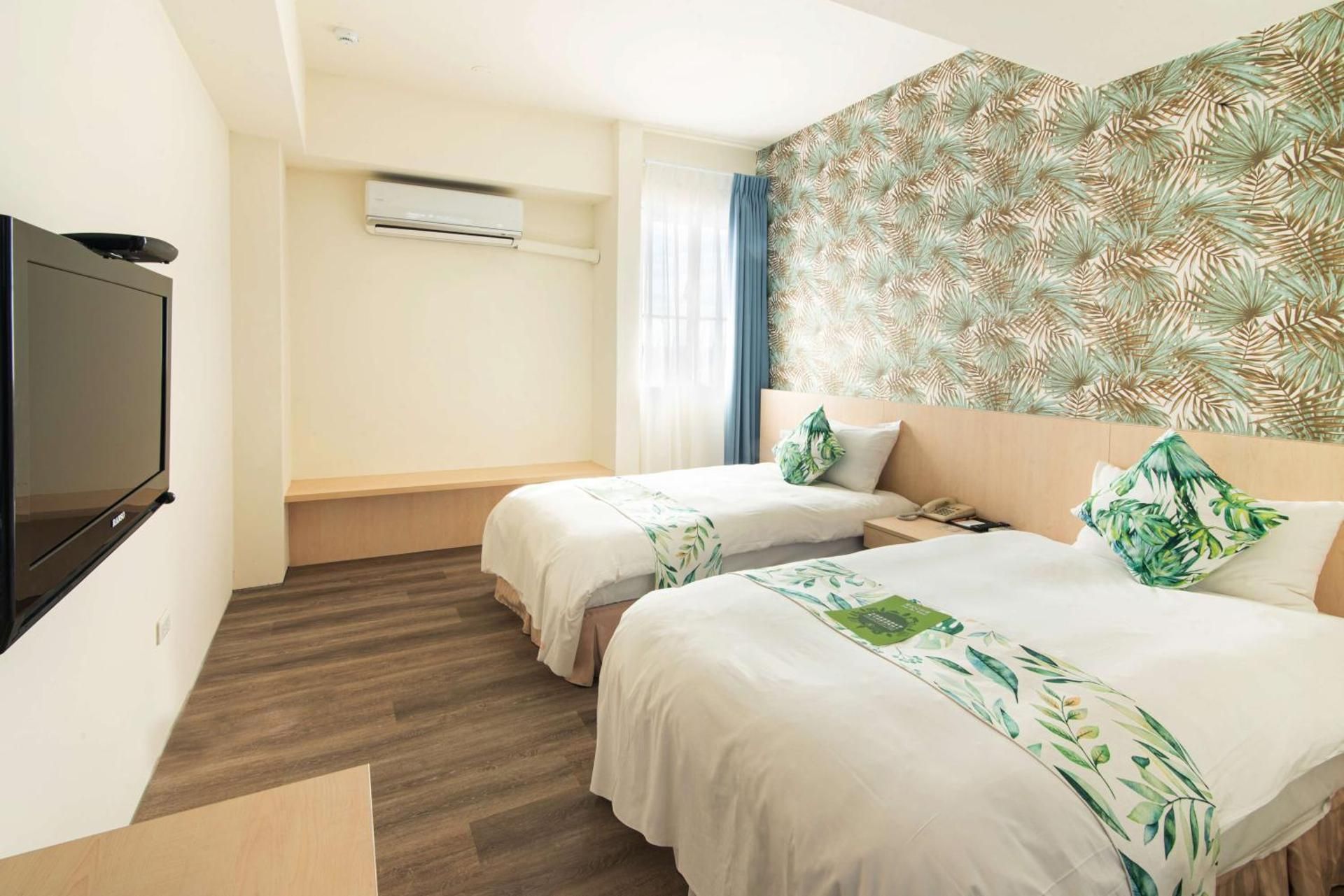Standard Twin Room