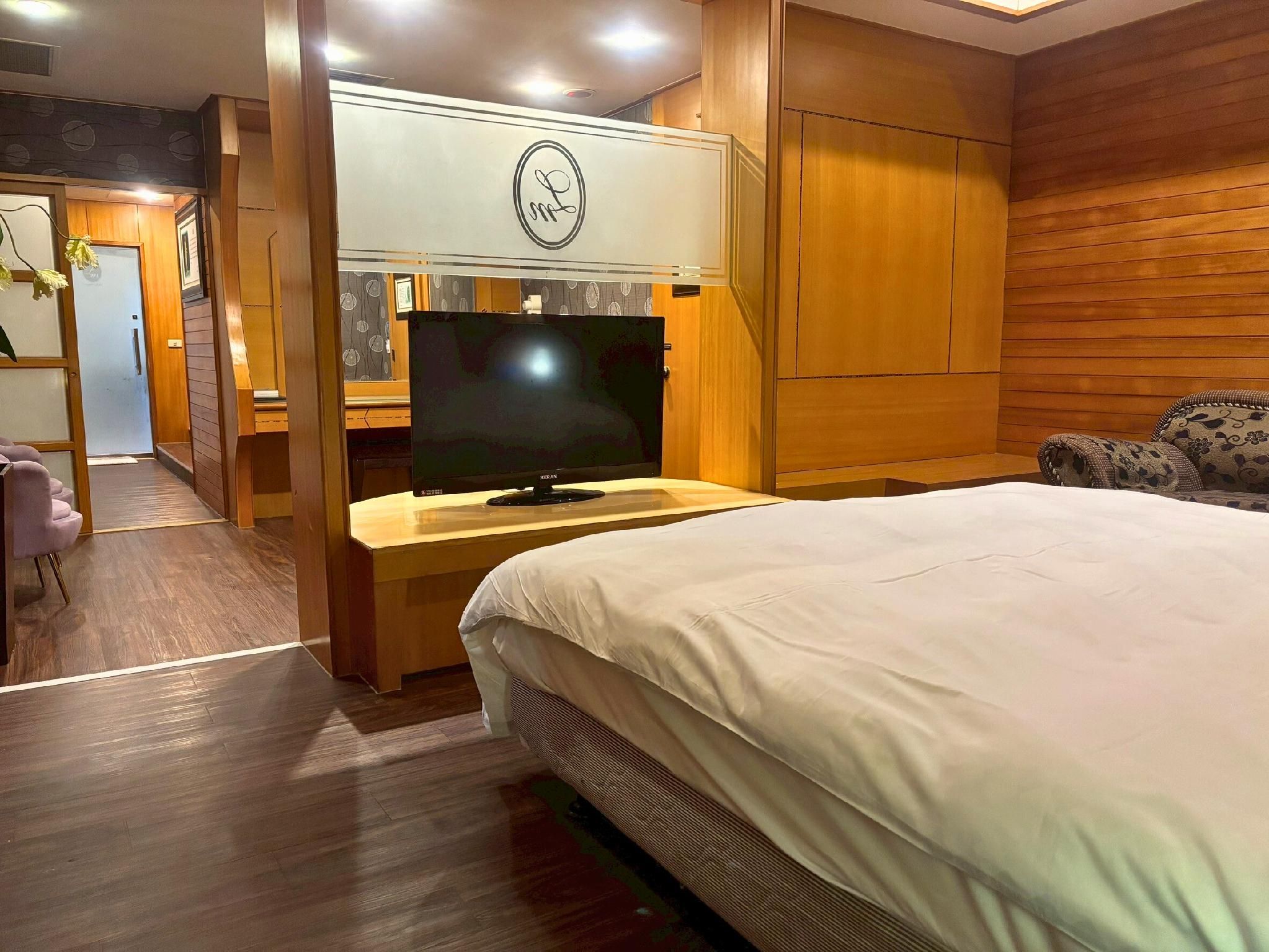 Quadruple Room for 4 - Check-In After 6:00 PM