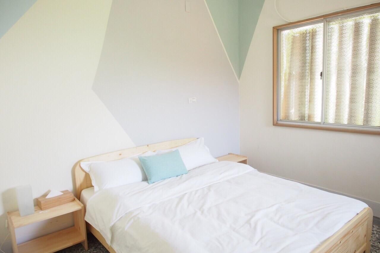 Standard Double Room with Shared Bathroom