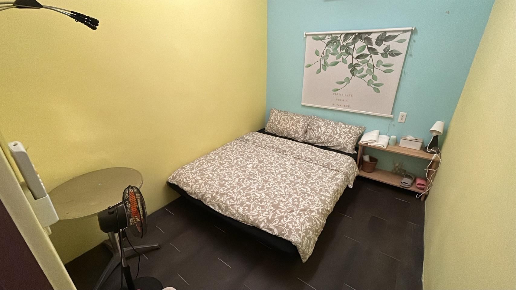 Double Room with shared bathroom room