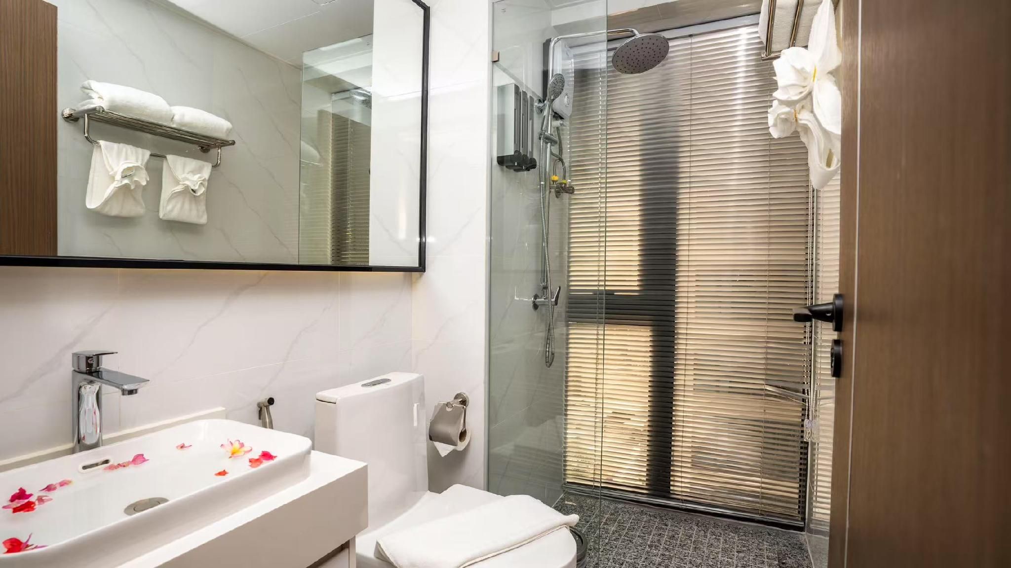 Premium Two-Bedroom Apartment with Balcony