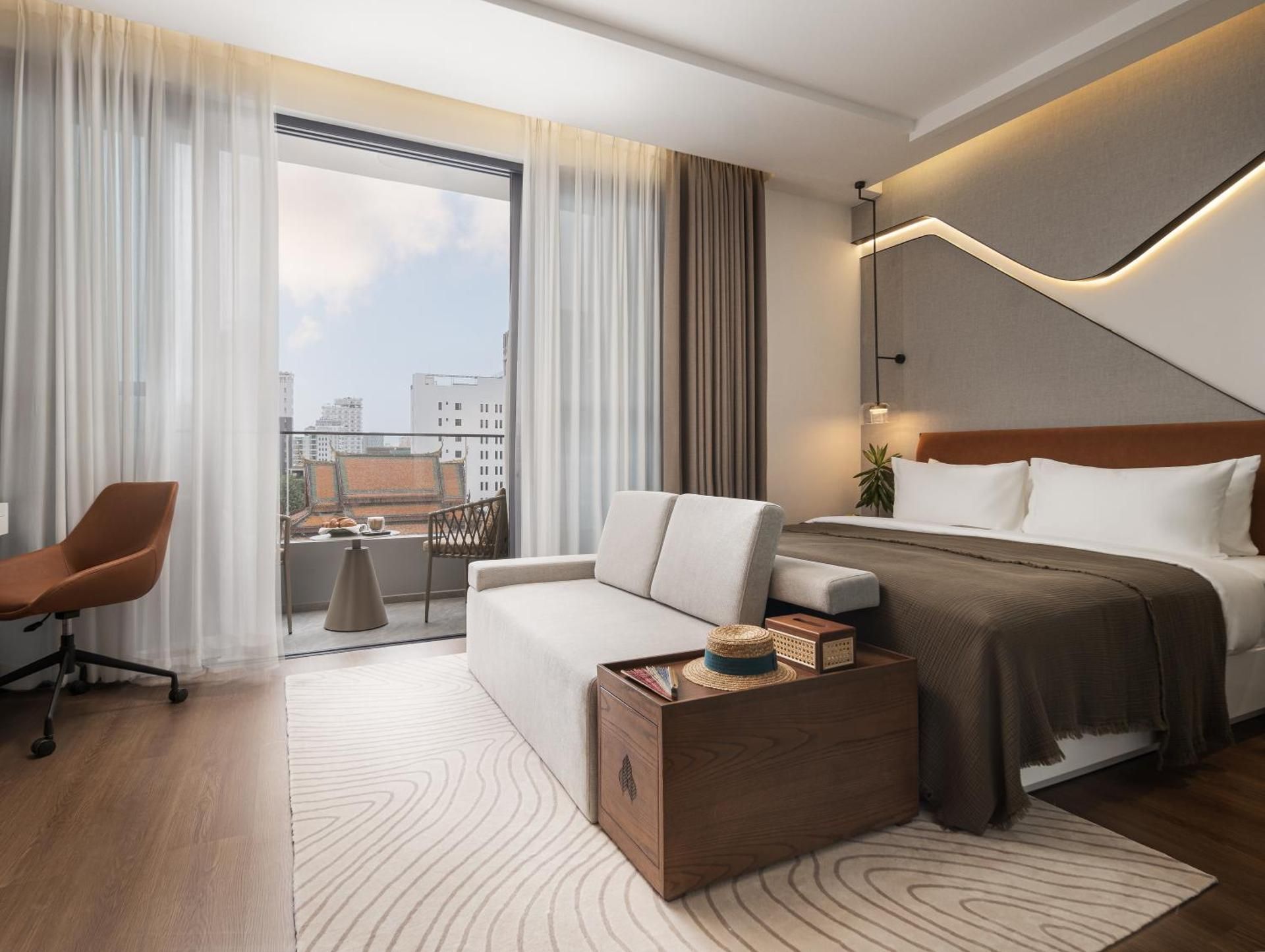 Bassac Signature Hotel & Residence Deluxe King Room with Balcony