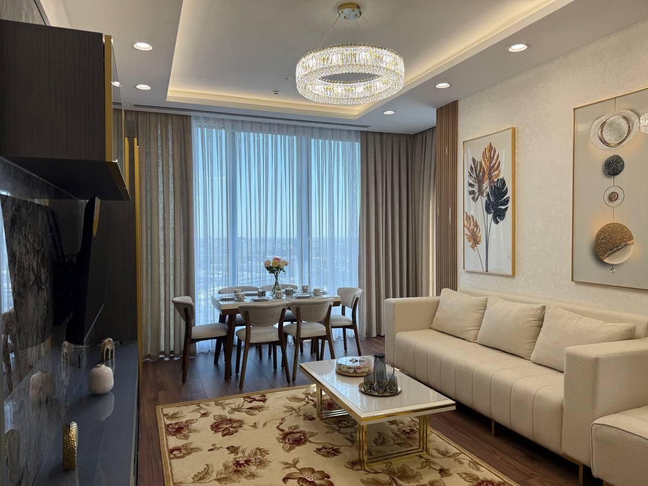 2 Bedroom Deluxe Suite