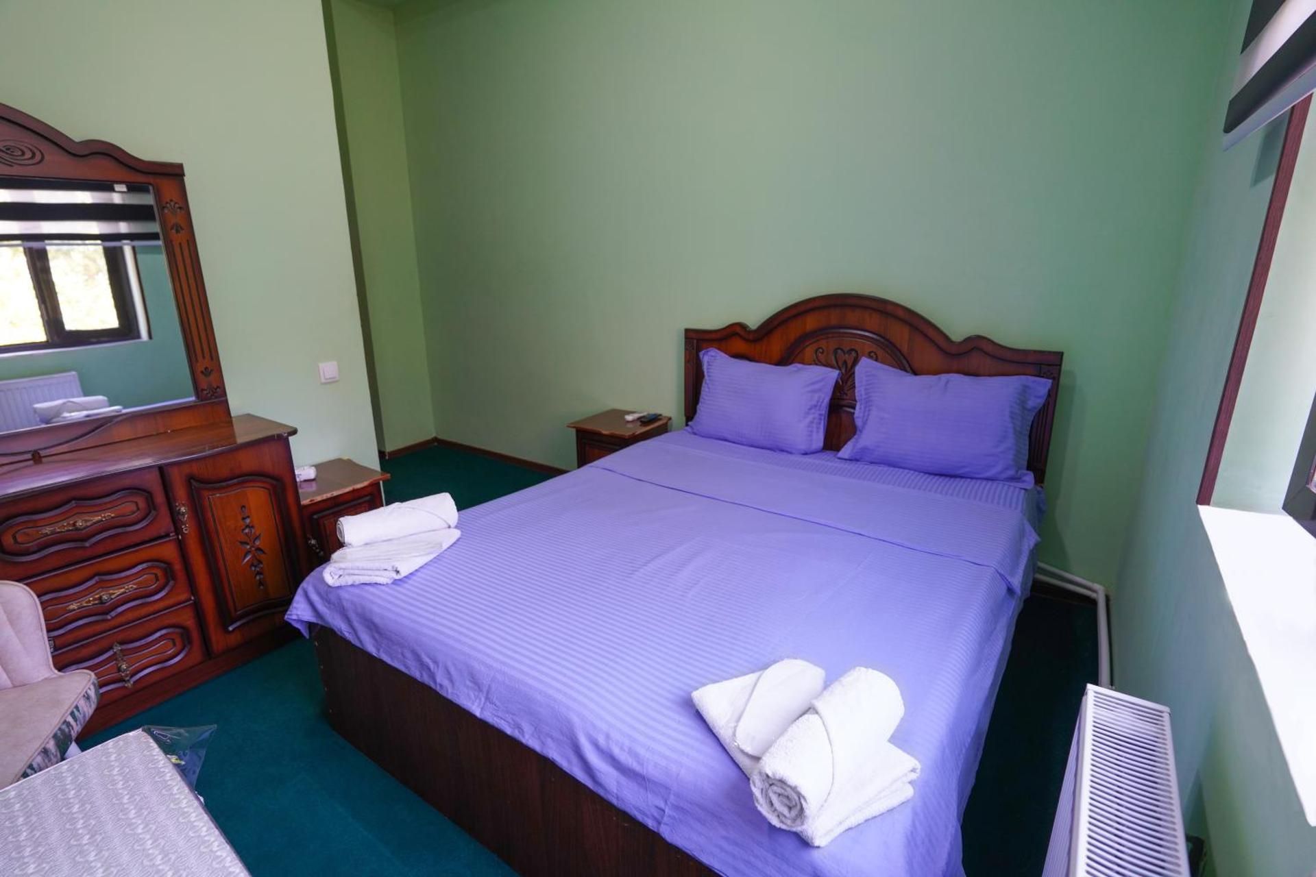Large Double Room
