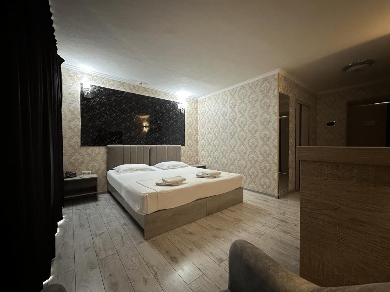 Double Suite