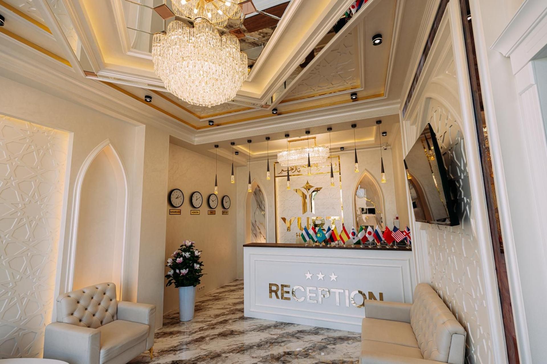 shared lounge/tv area