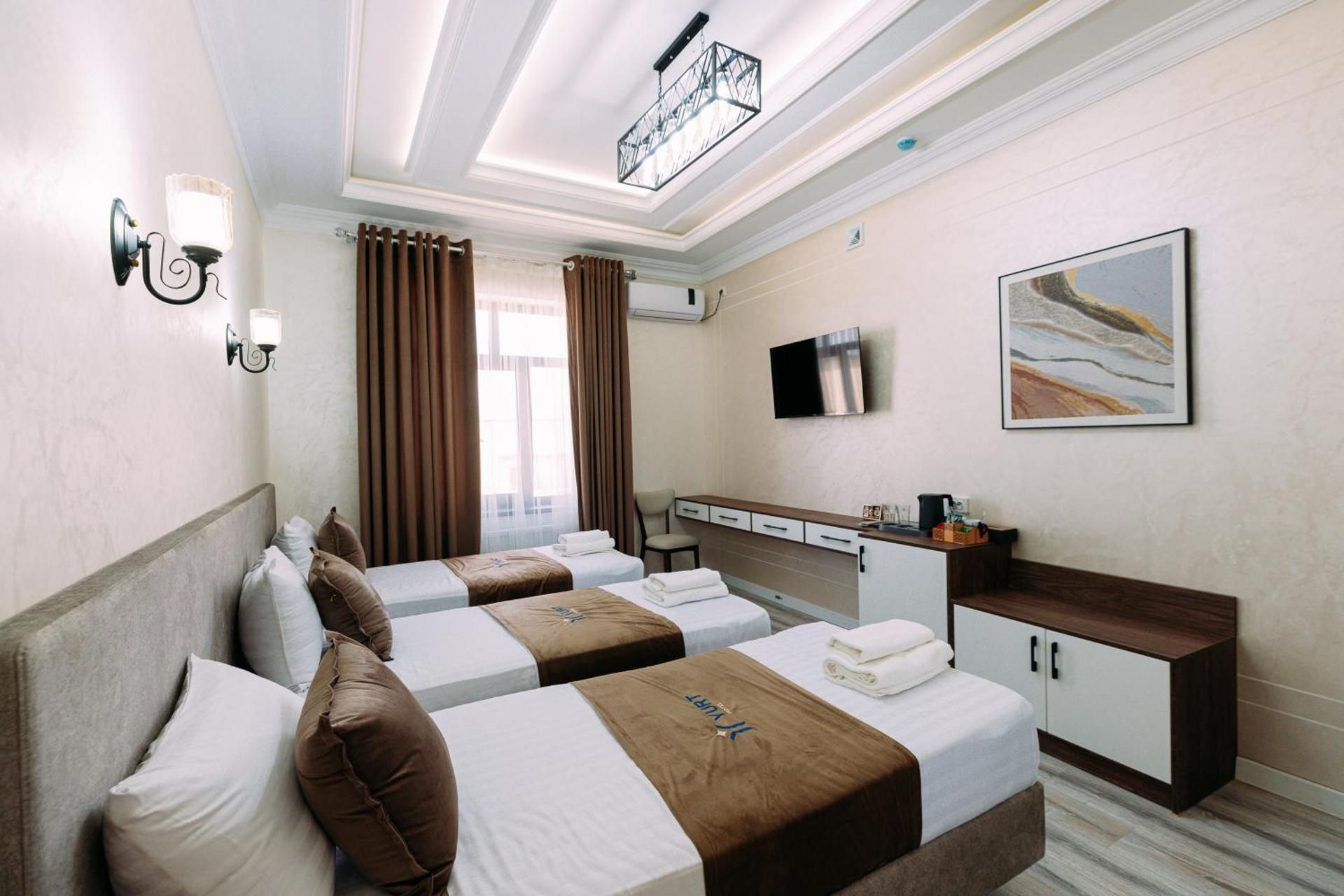 Deluxe Triple Room