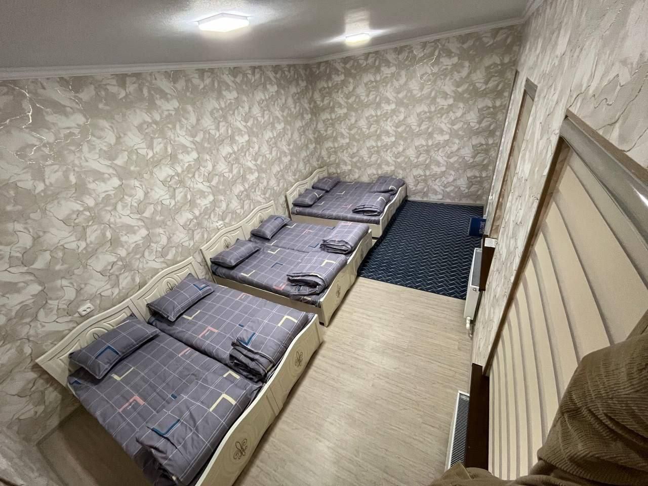 6 Beds with AC