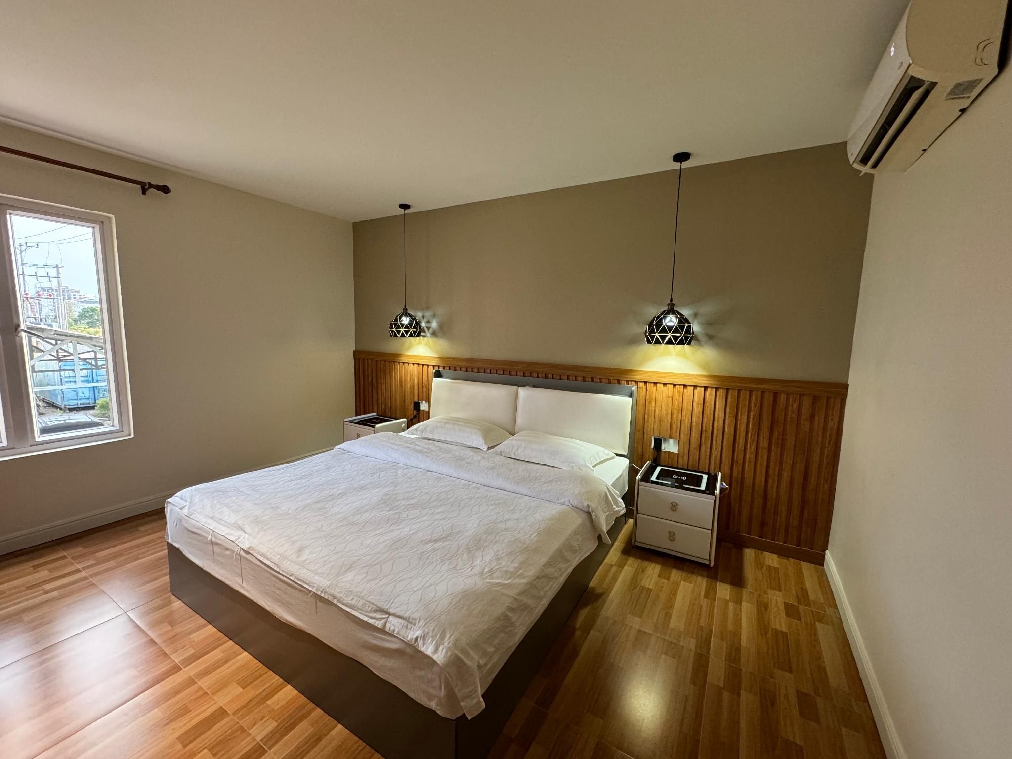 Standard King Room