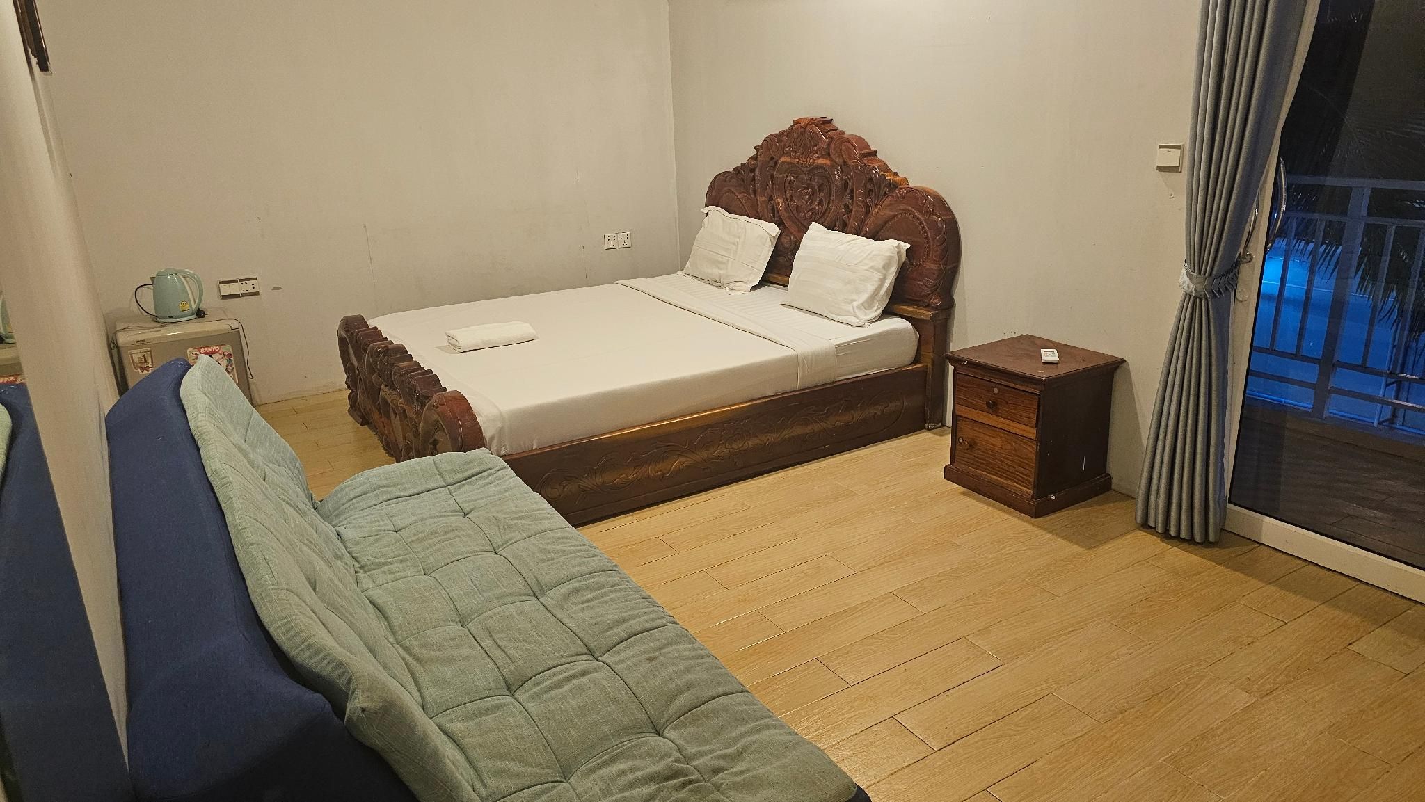 Deluxe Room with Balcony