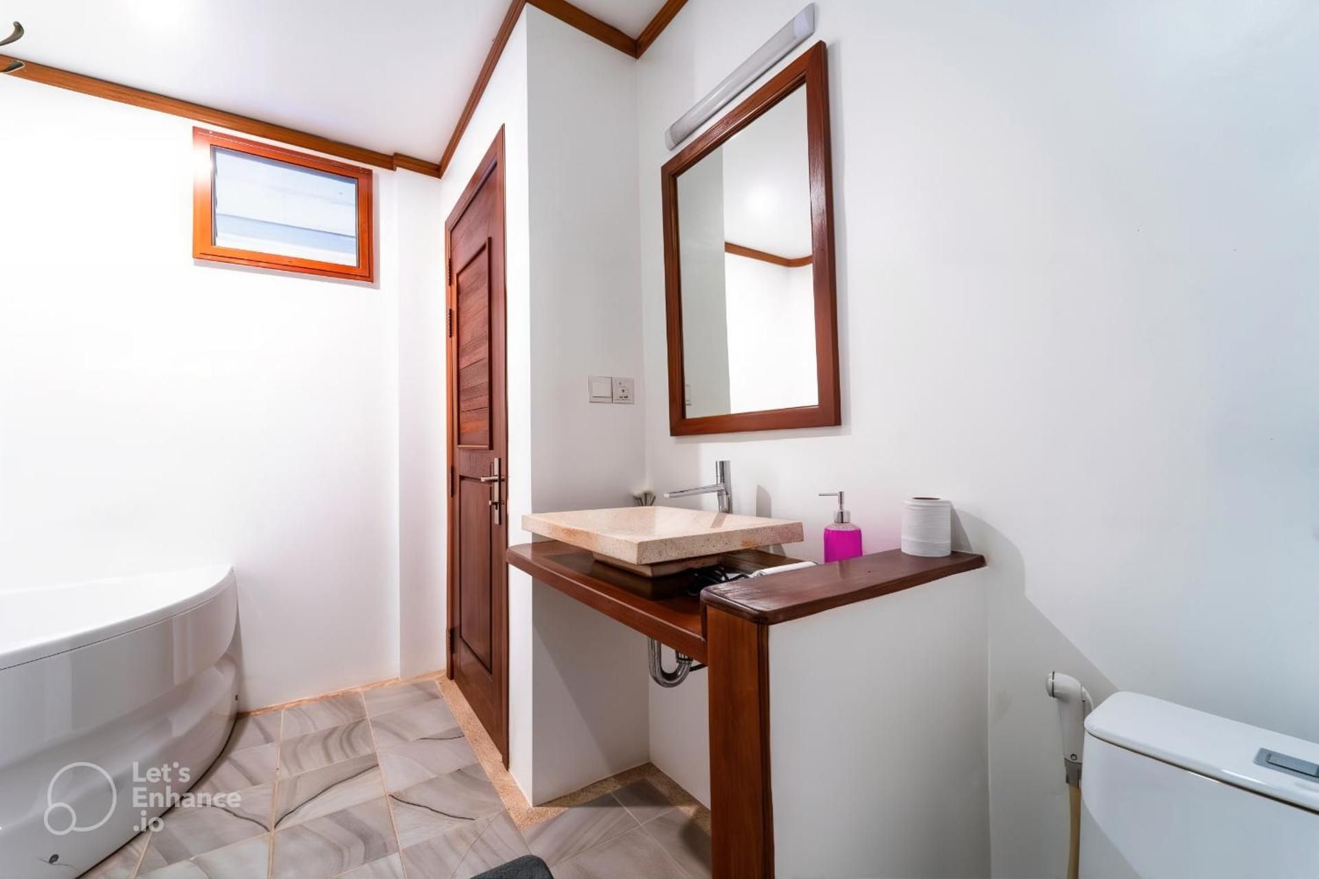 Deluxe Double or Twin Room with Balcony