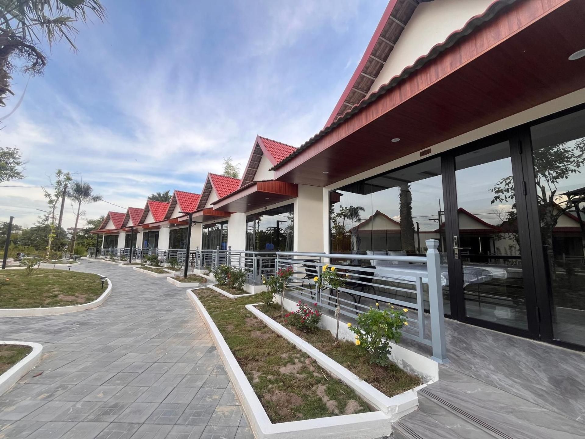 Ruby Mountain View Resort