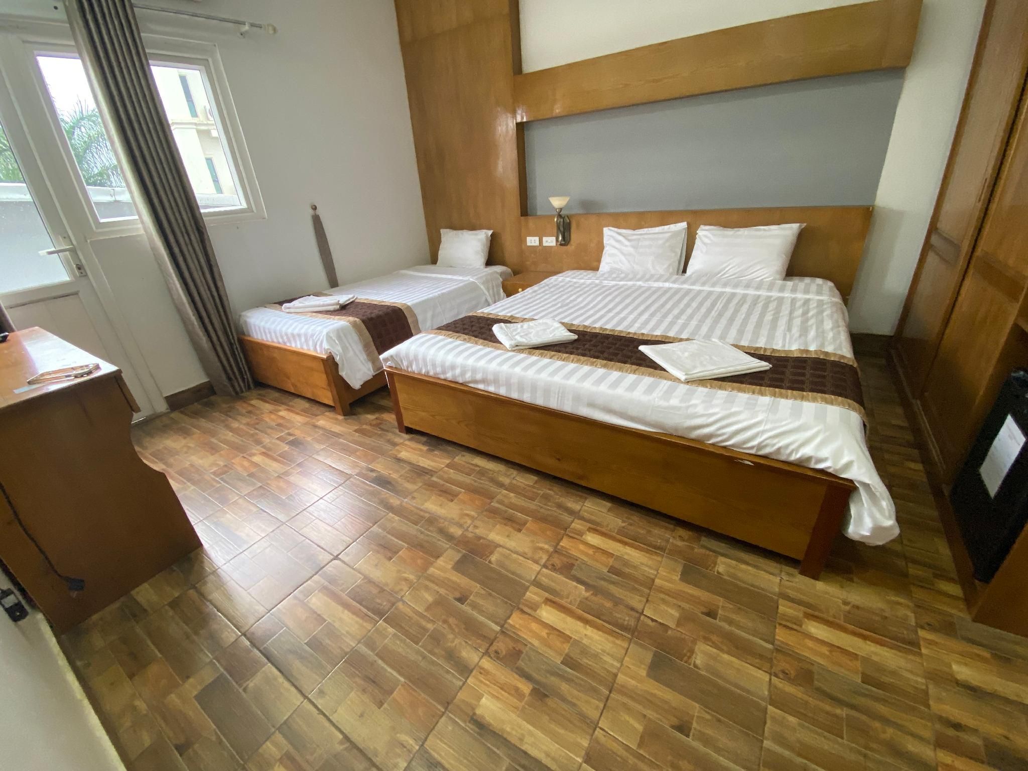 Triple Room