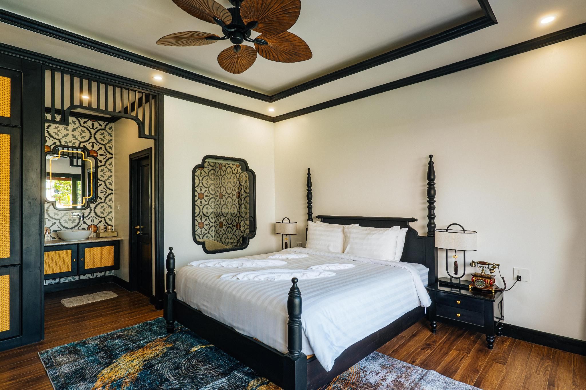 Deluxe Double Pool View