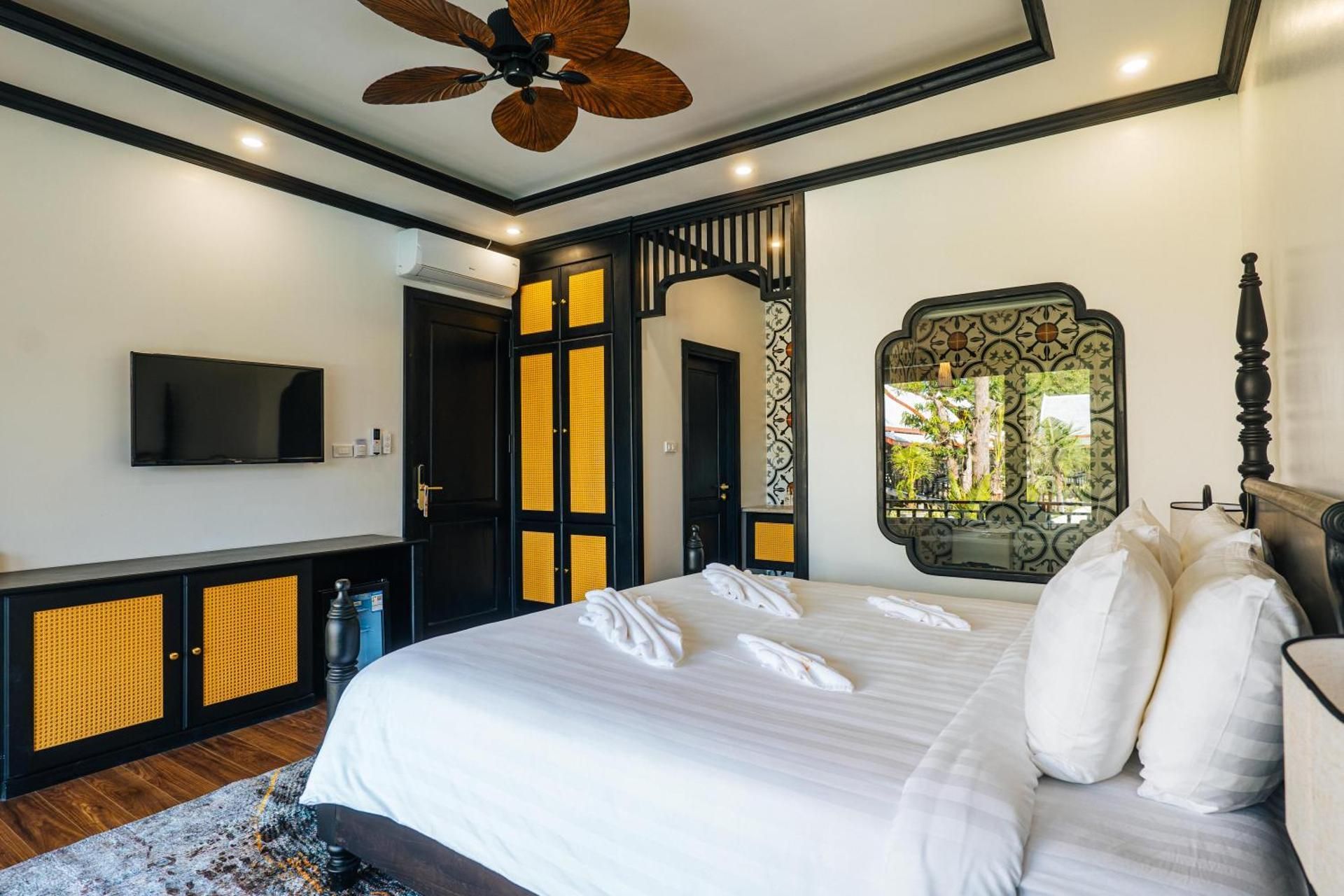 Deluxe Double with Balcony