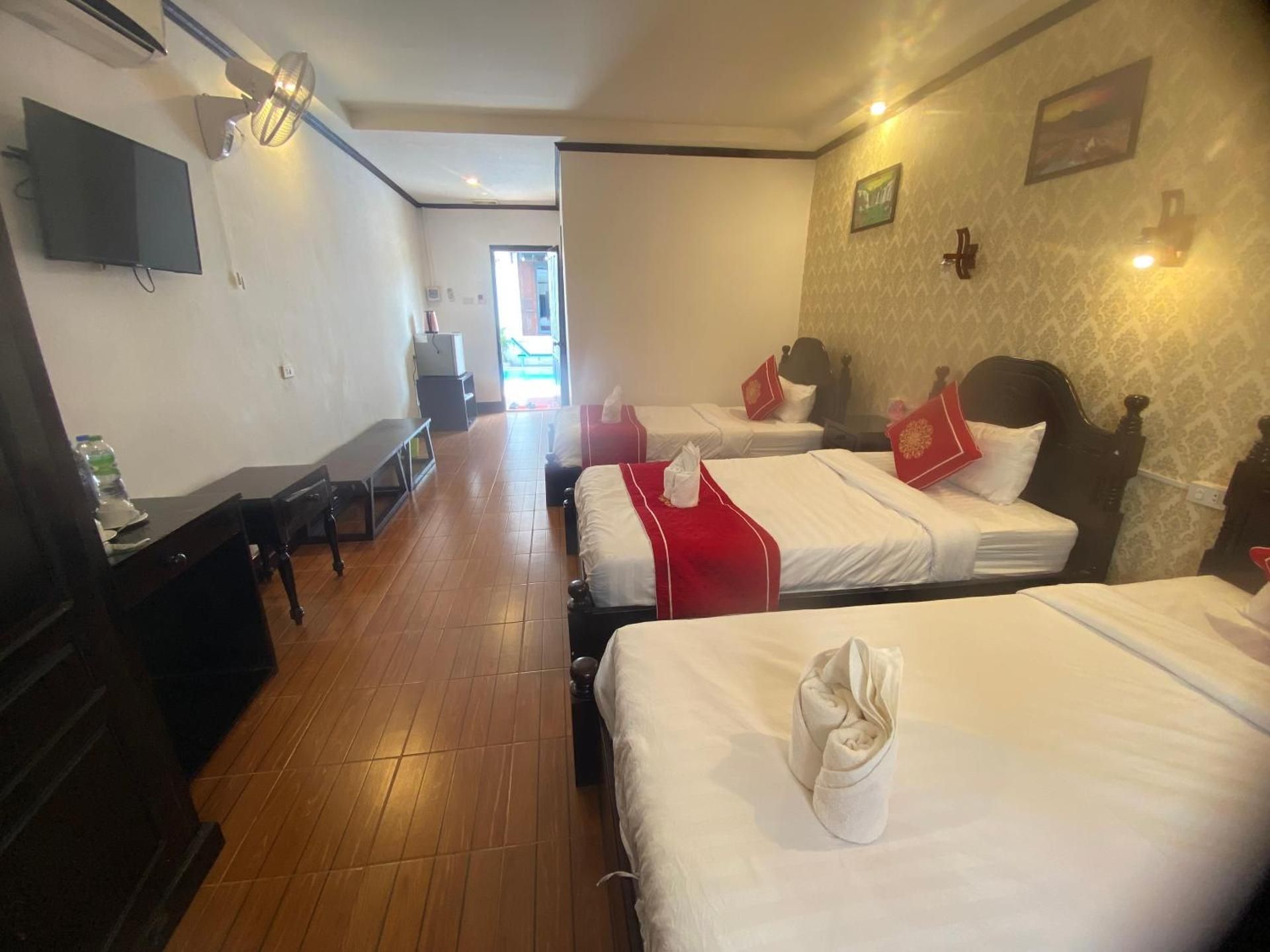 Triple Room with Terrace