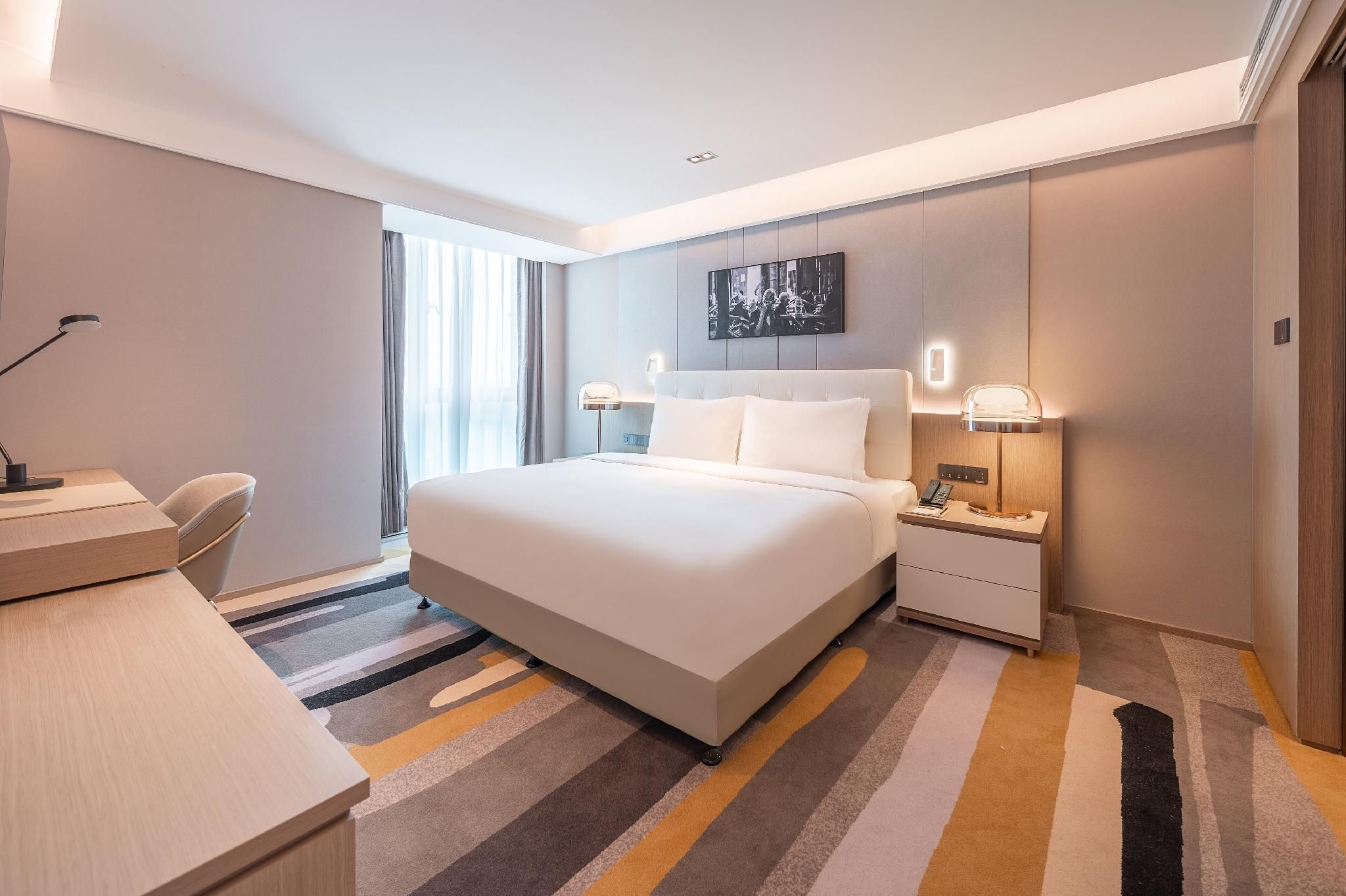 Deluxe King Room
