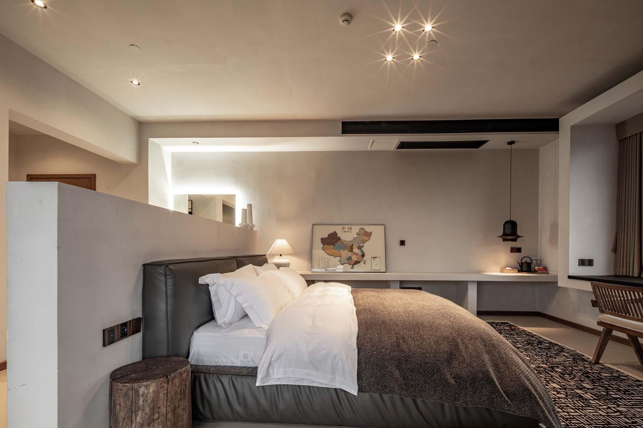 Deluxe Hill View Room